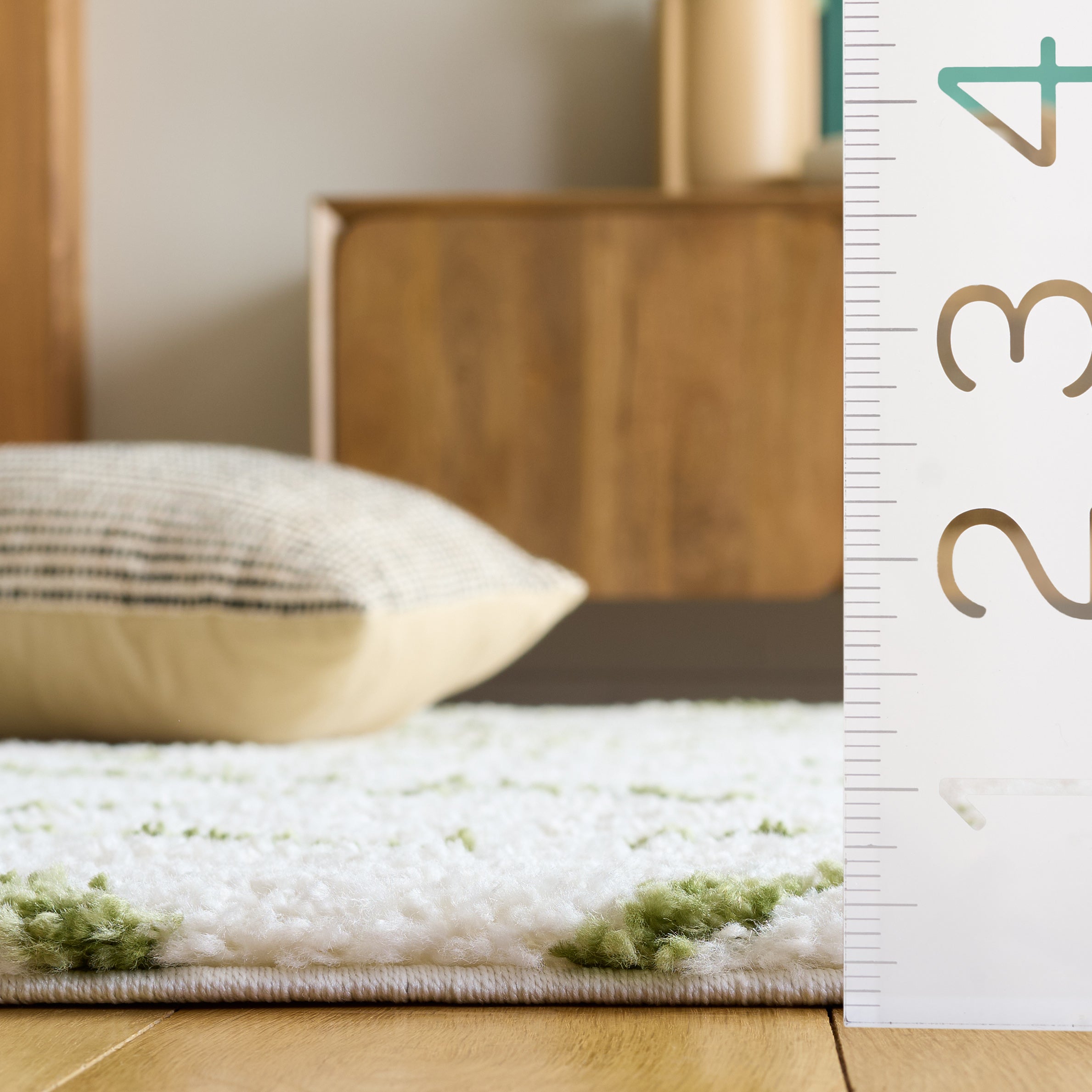 IVORY / GREEN
