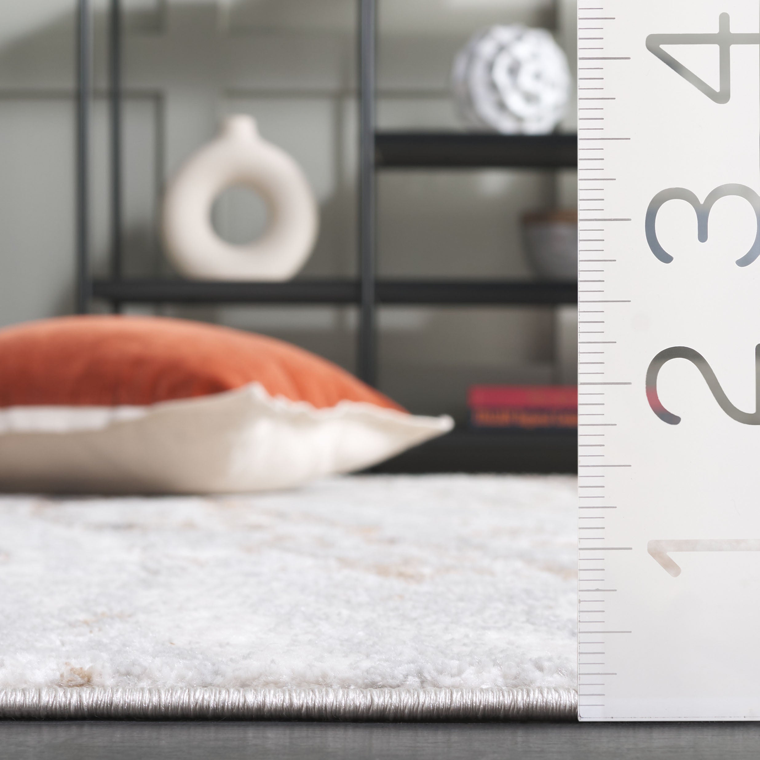 AURA 202 – BEIGE / GREY