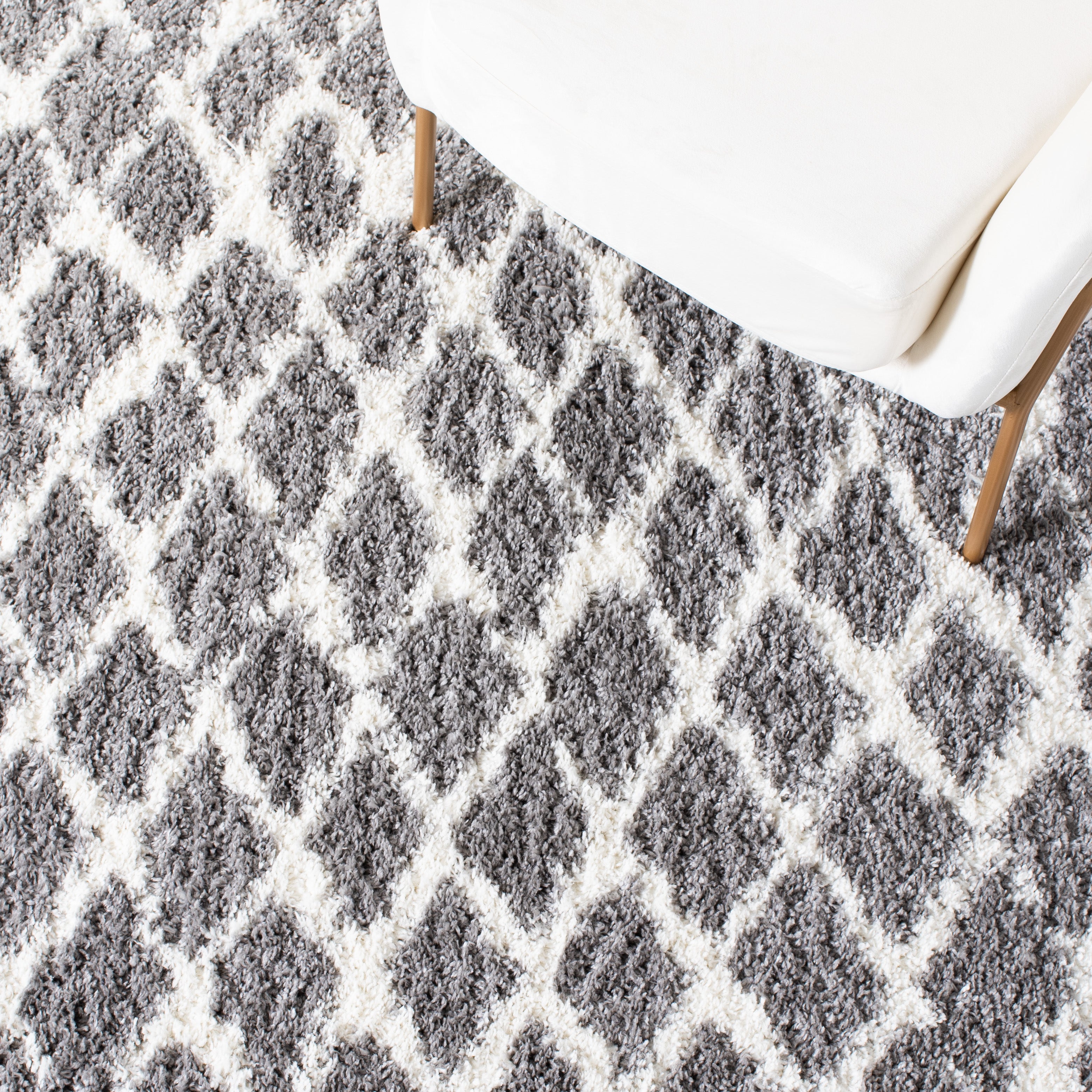 BERBER SHAG 163 – LIGHT GREY / CREAM