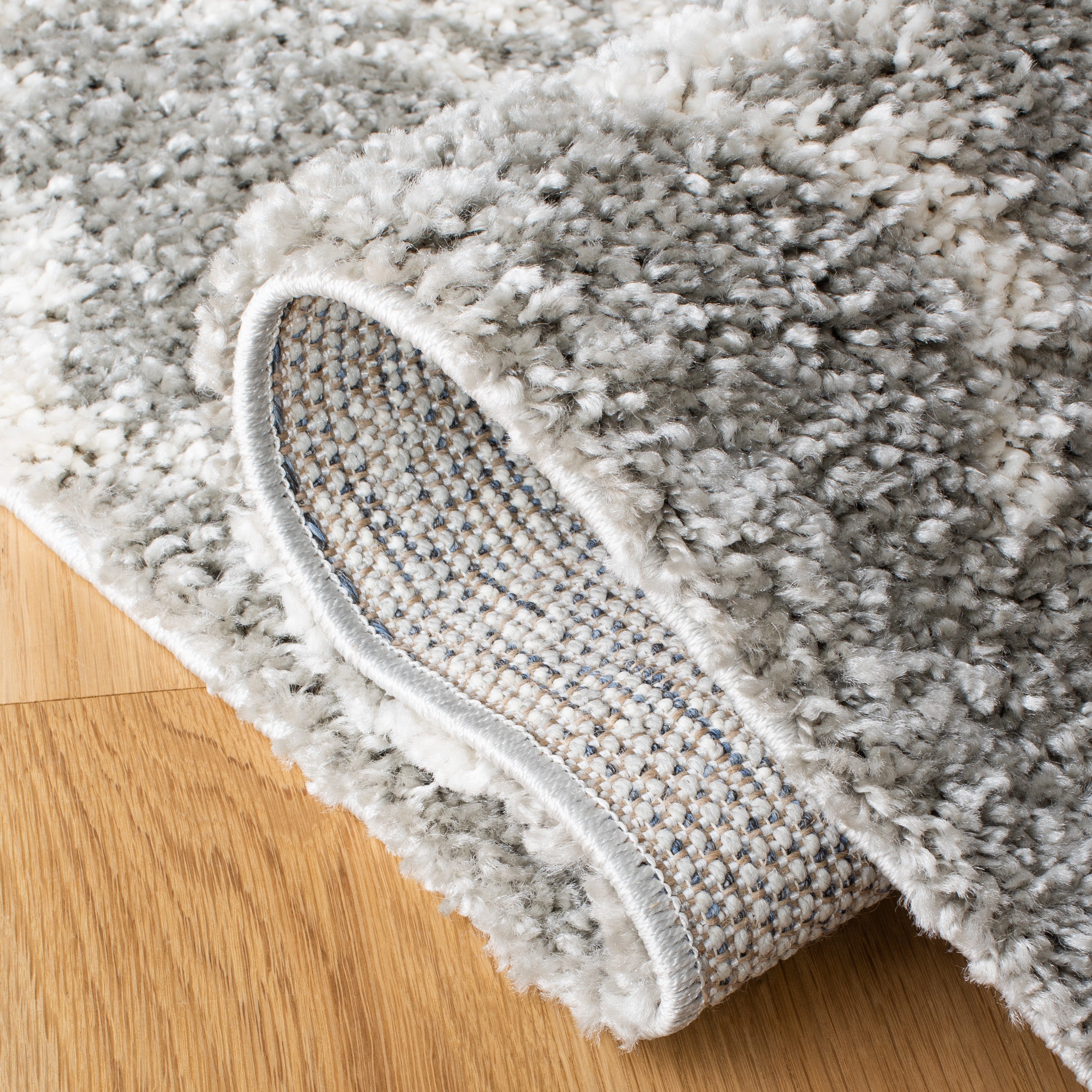 BERBER SHAG 164 – LIGHT GREY / CREAM