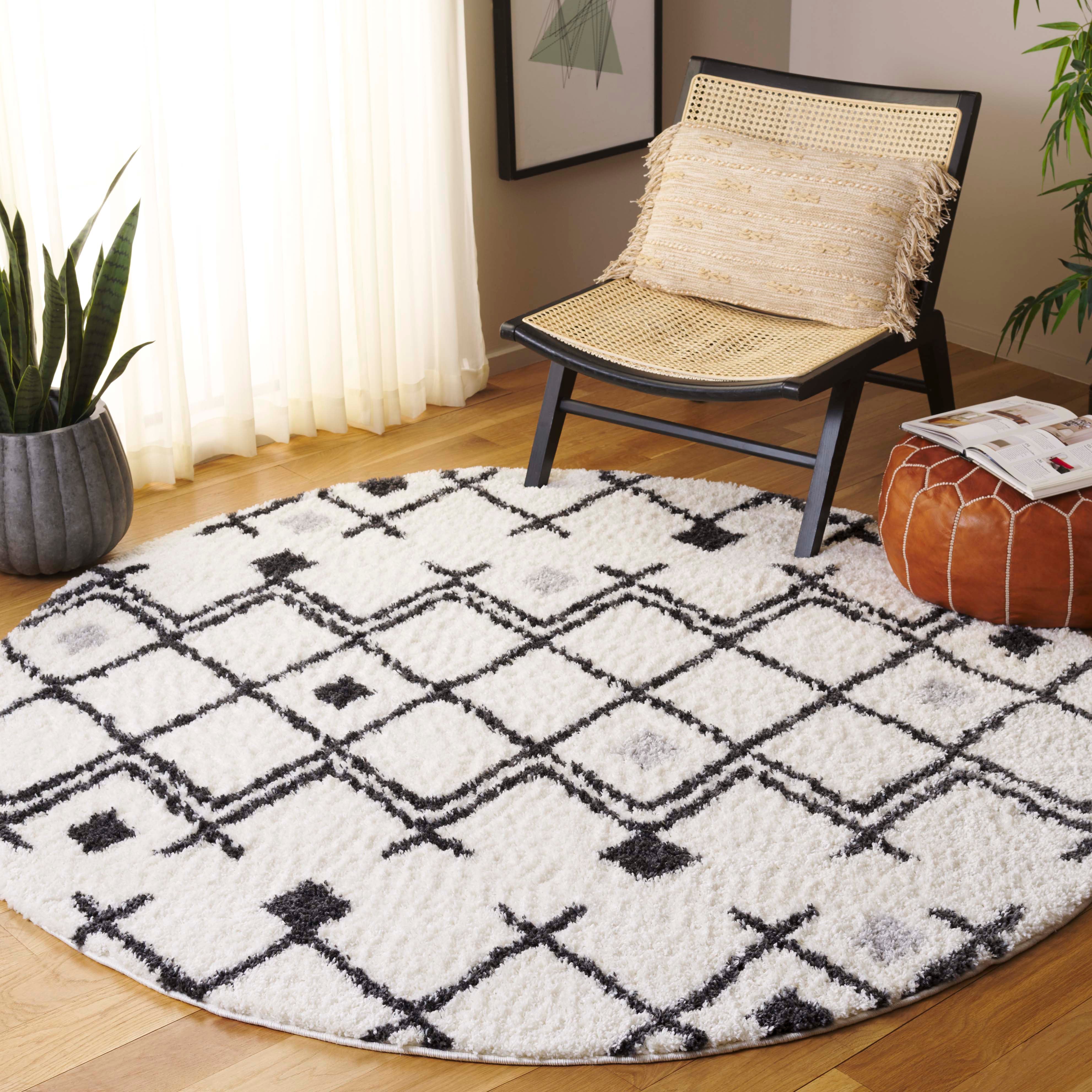 BERBER SHAG 164 – IVORY / DARK GREY
