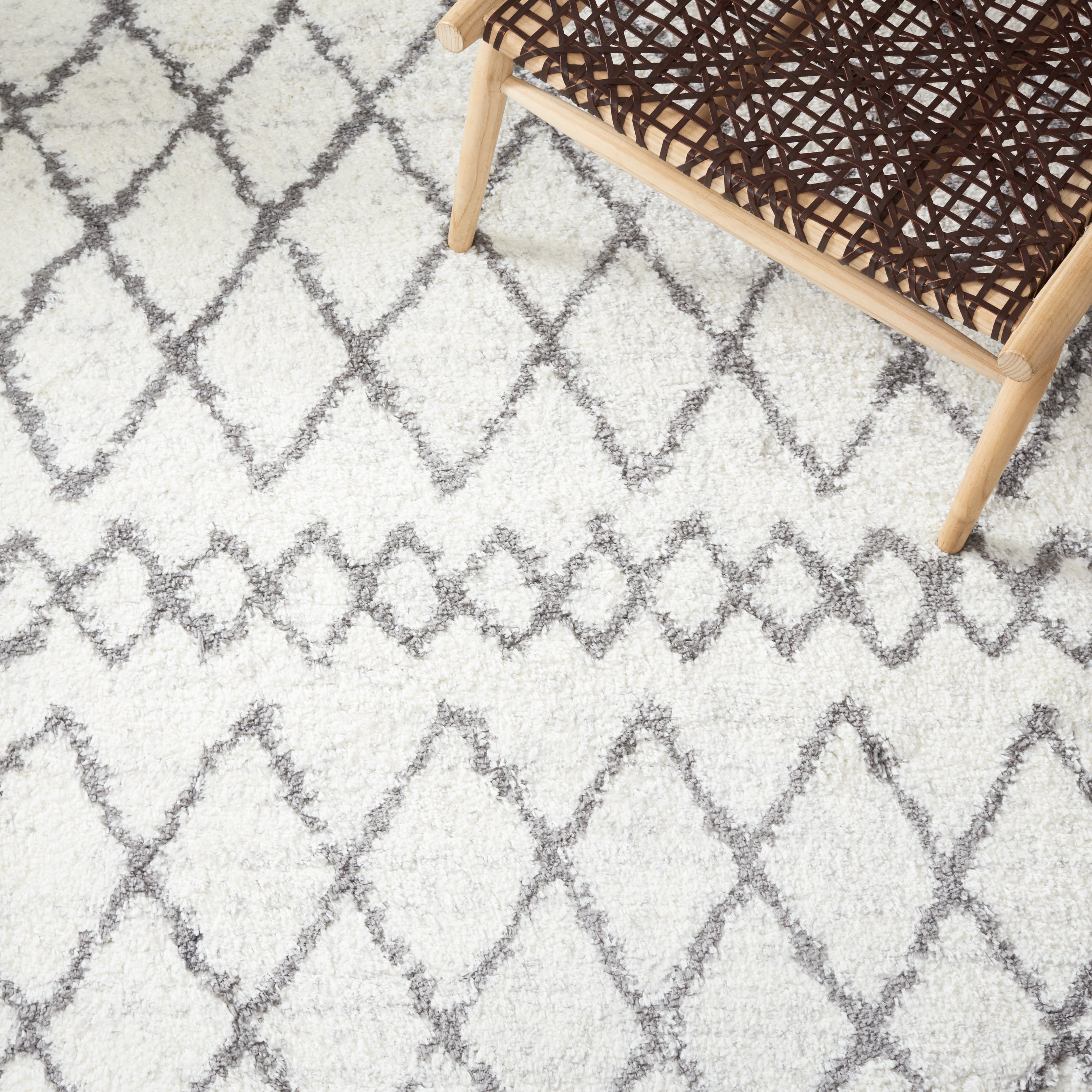 BERBER SHAG 194 – IVORY / GREY