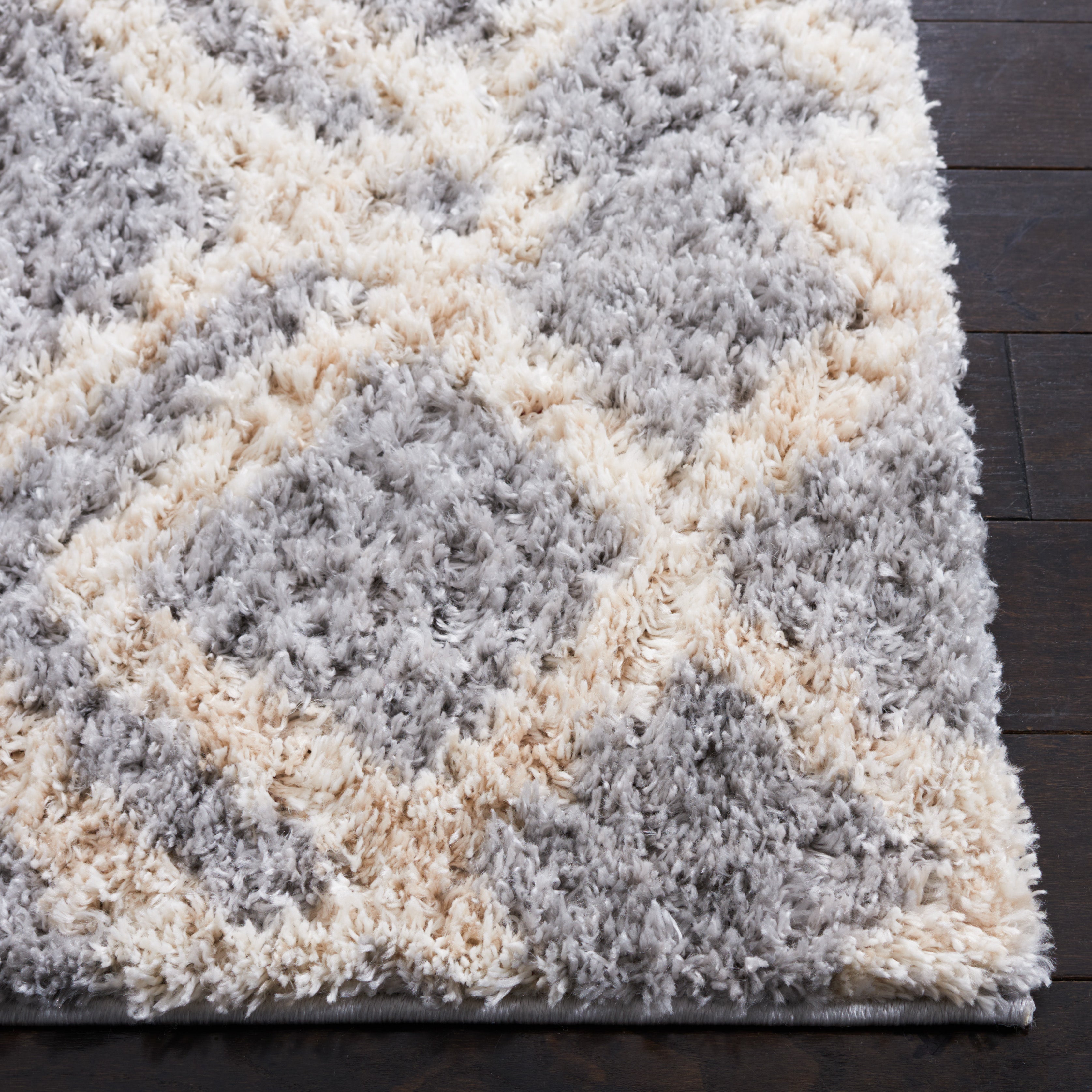 BERBER SHAG 213 – GREY / CREAM