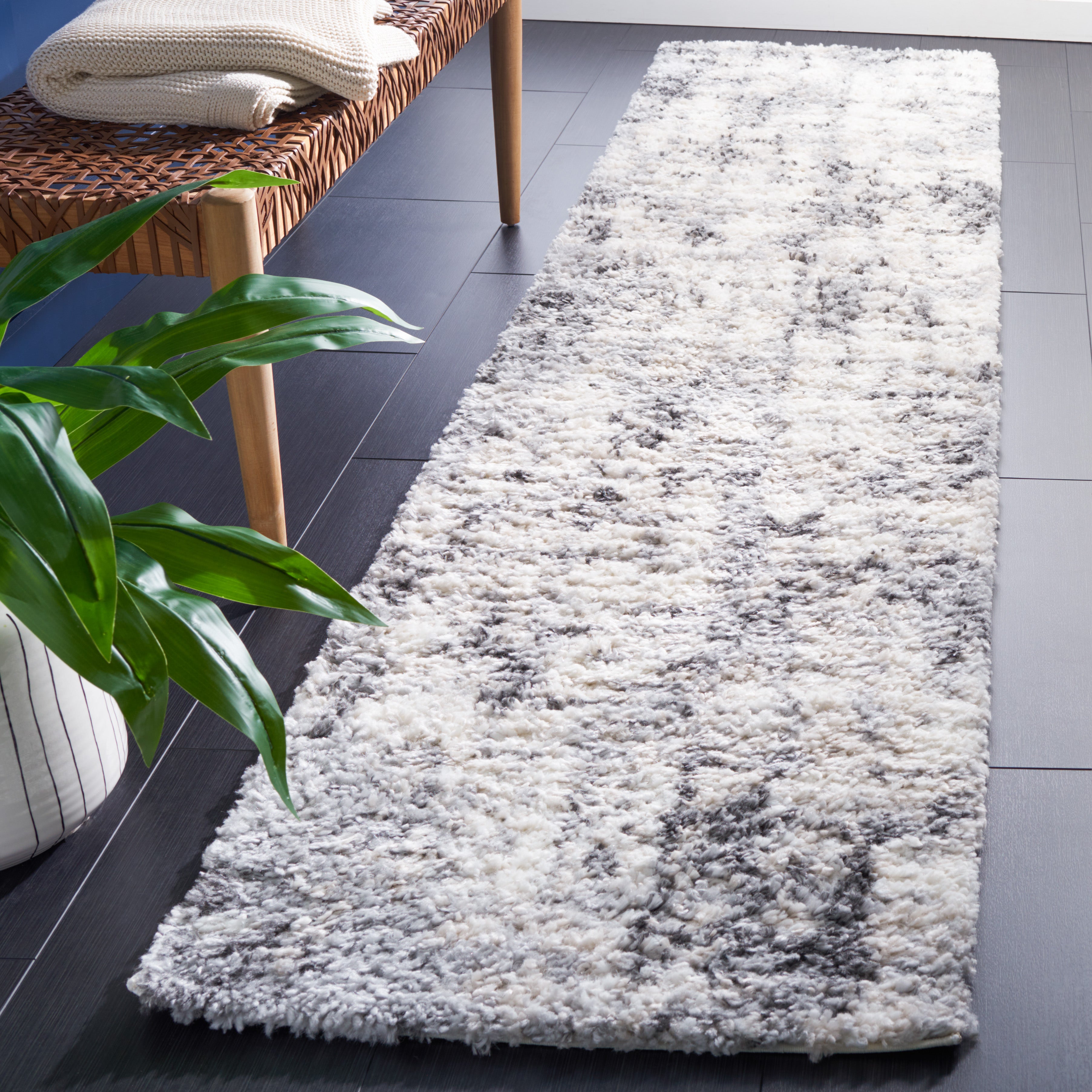 BERBER SHAG 410 – GREY / IVORY