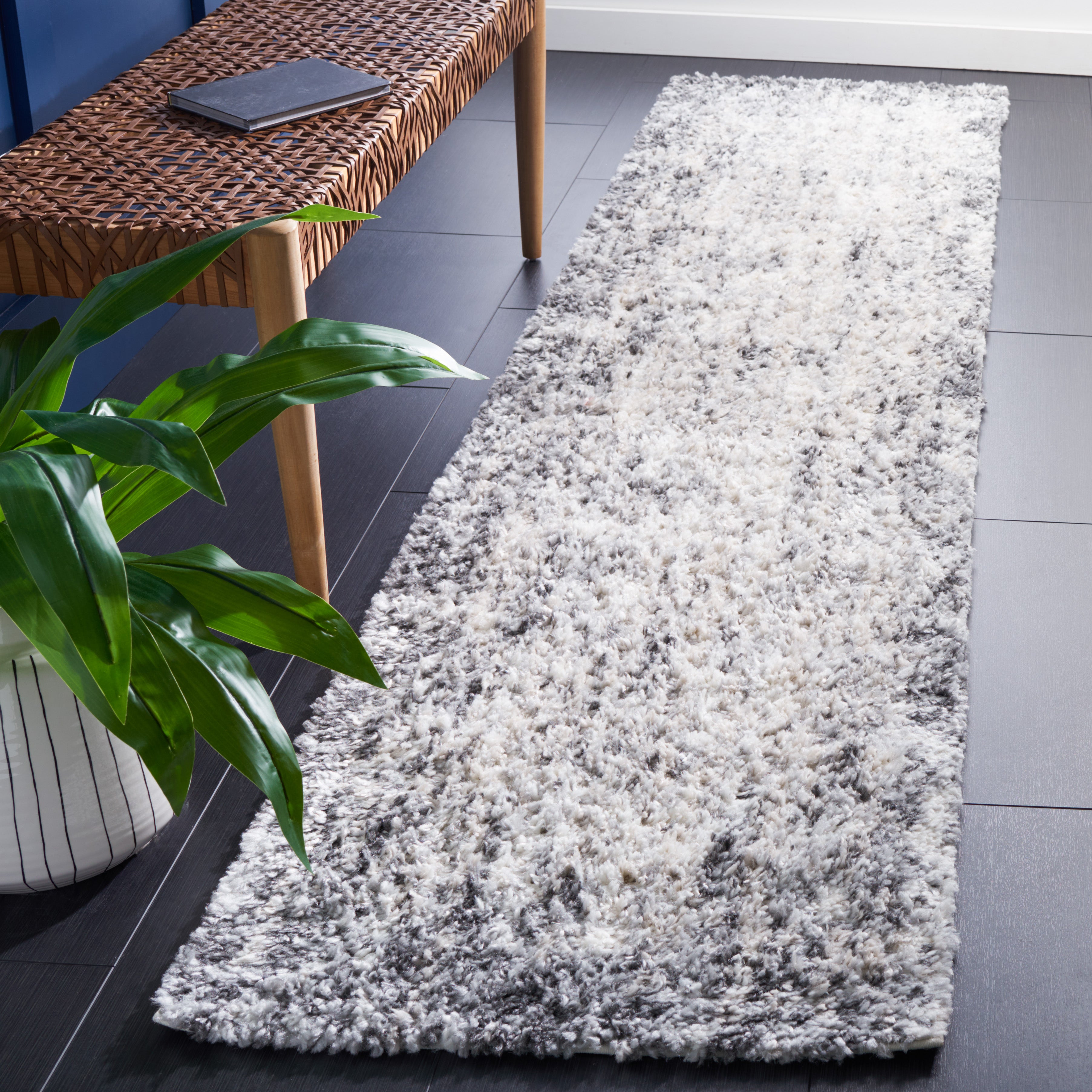 BERBER SHAG 416 – GREY / IVORY