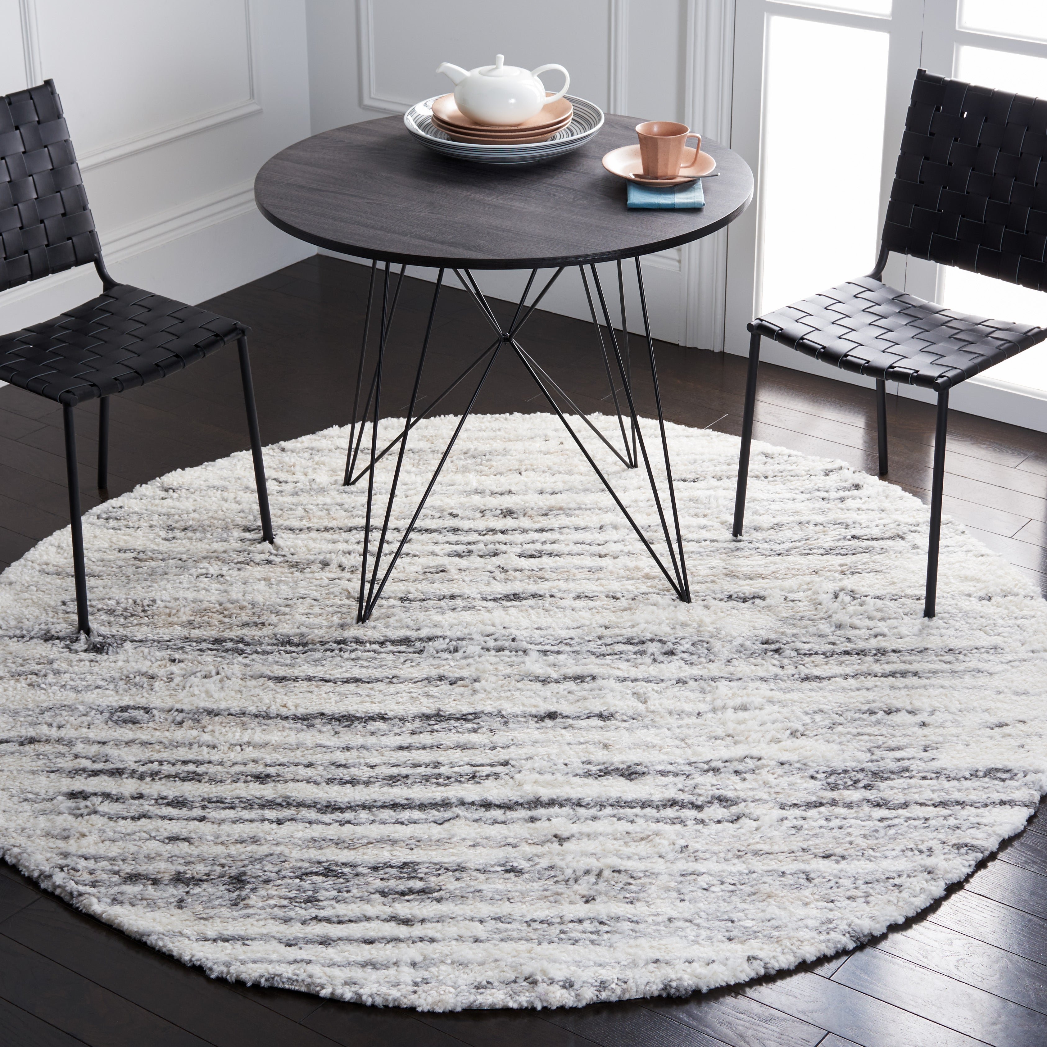BERBER SHAG 424 – IVORY / GREY