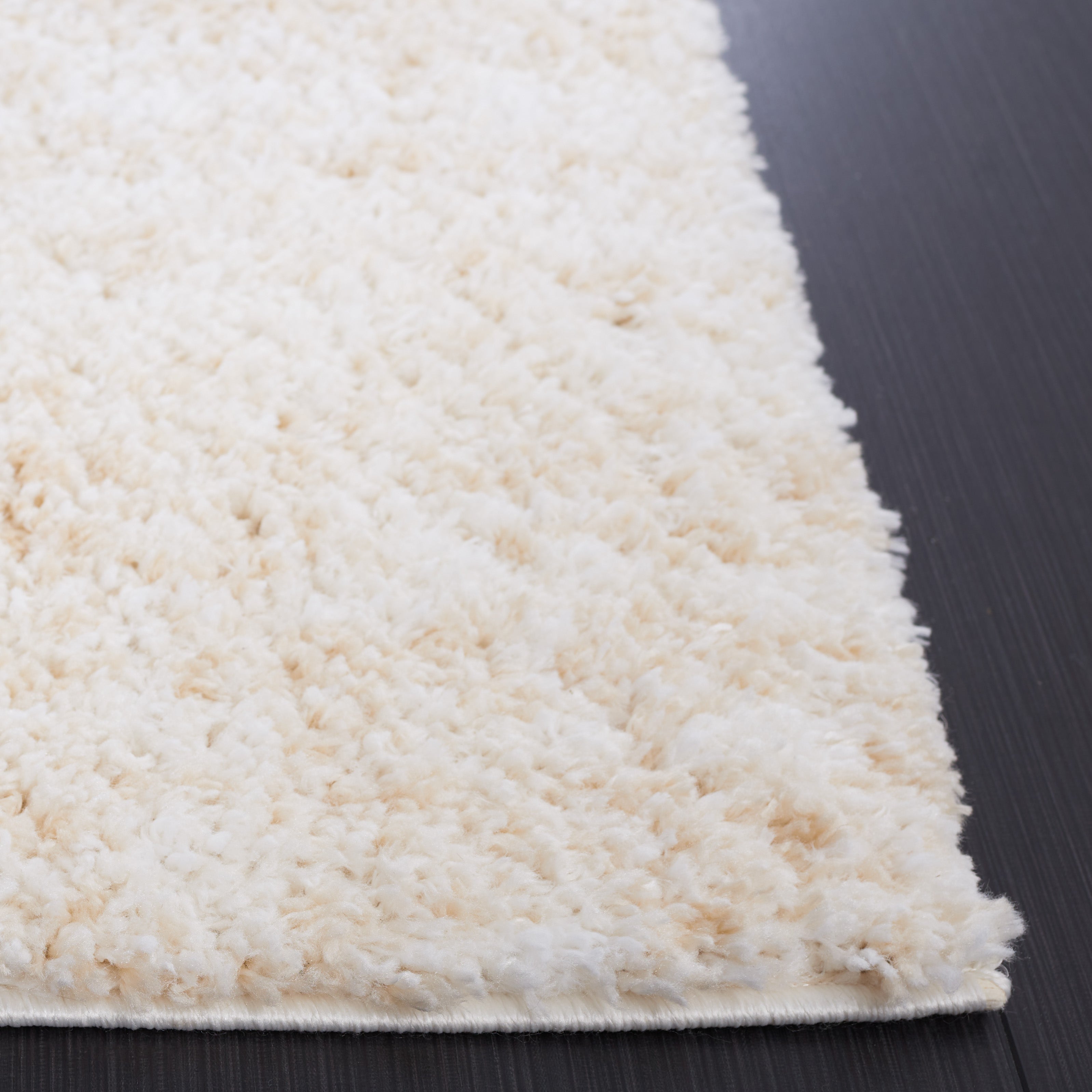 BERBER SHAG 563 – IVORY / BEIGE