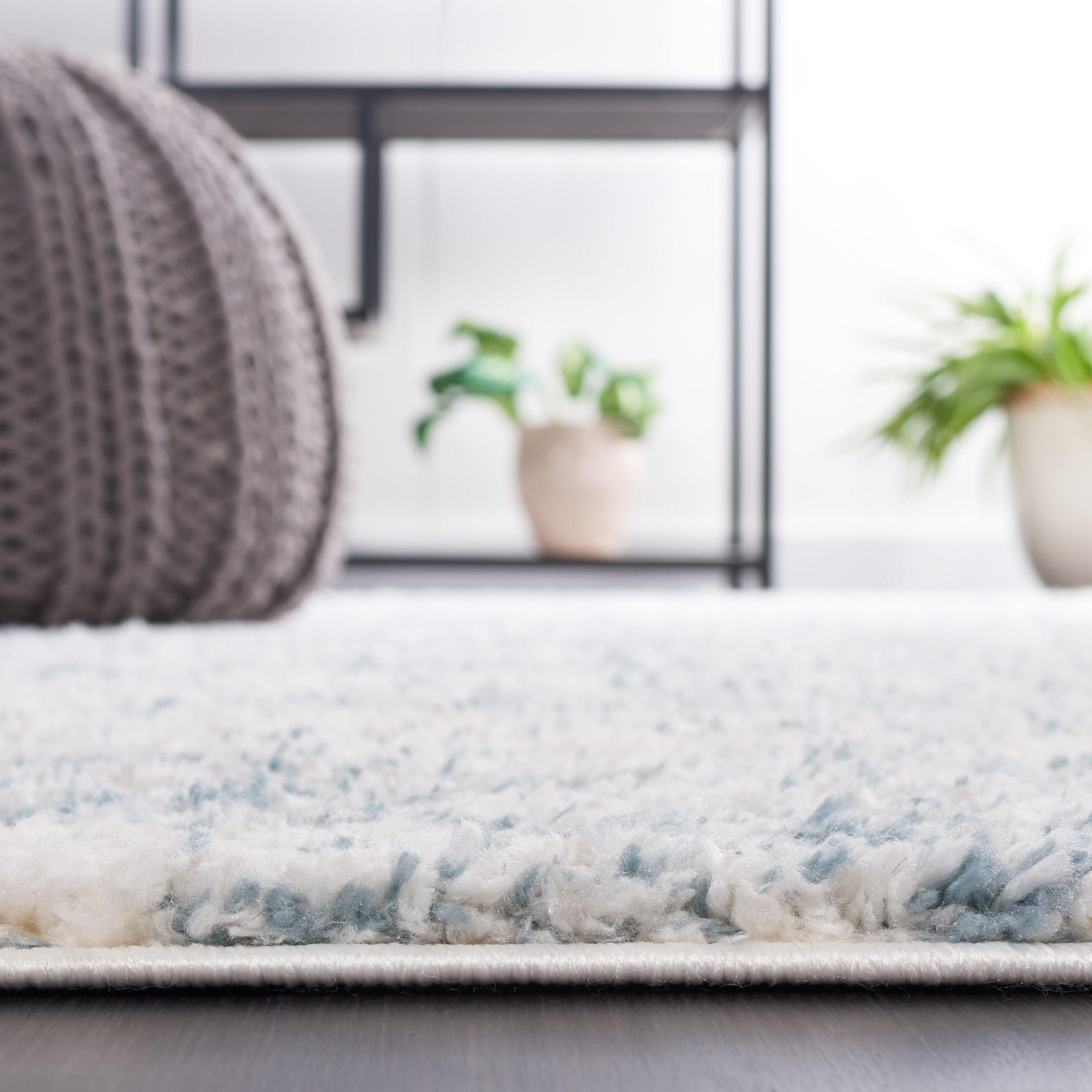 BERBER SHAG 563 – IVORY / LIGHT AQUA