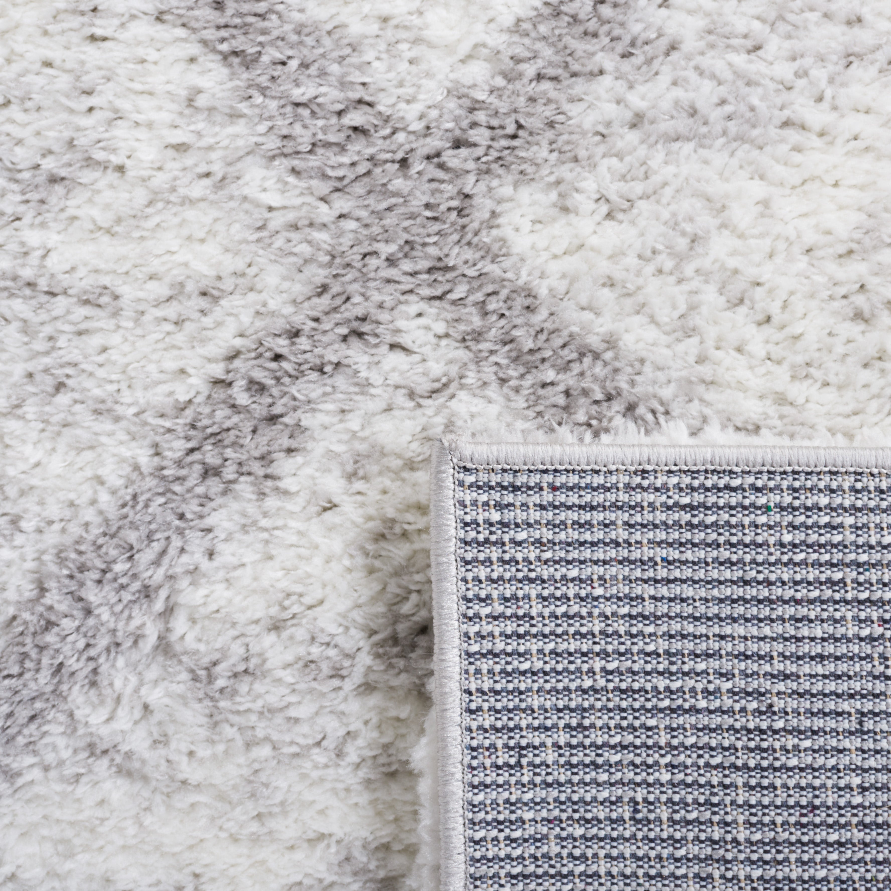 BERBER SHAG 572 – IVORY / GREY