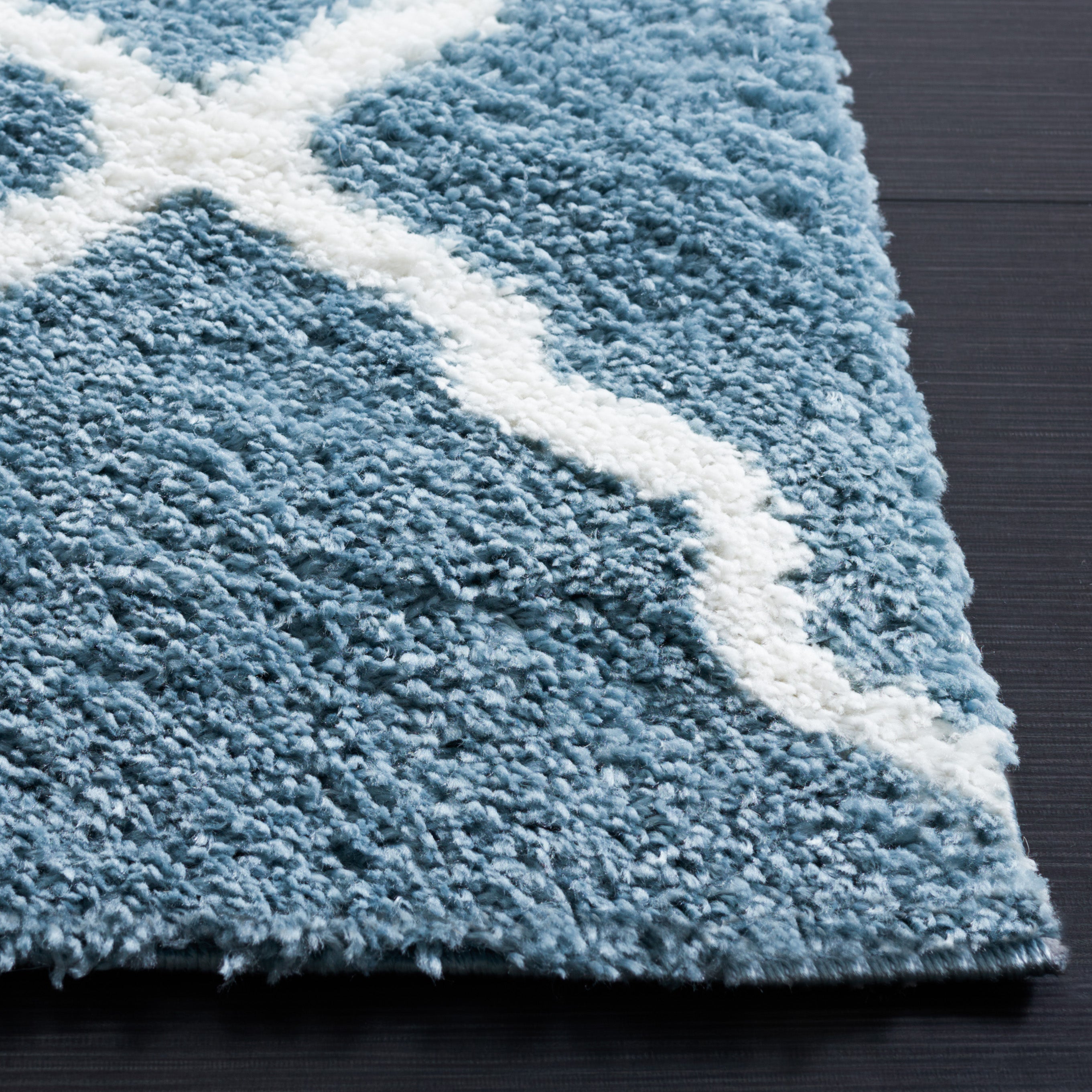 BERBER SHAG 575 – BLUE RUST / IVORY