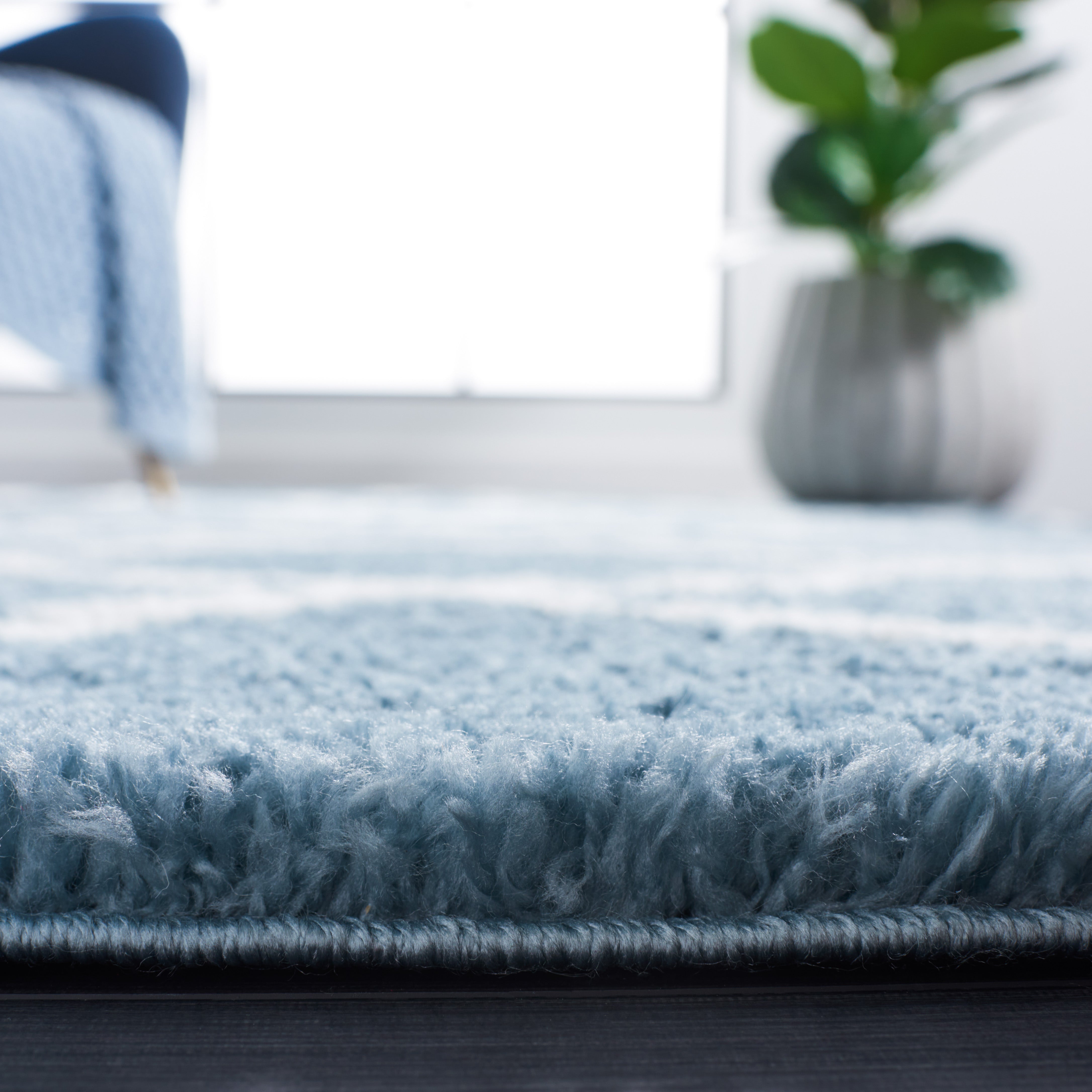 BERBER SHAG 575 – BLUE RUST / IVORY