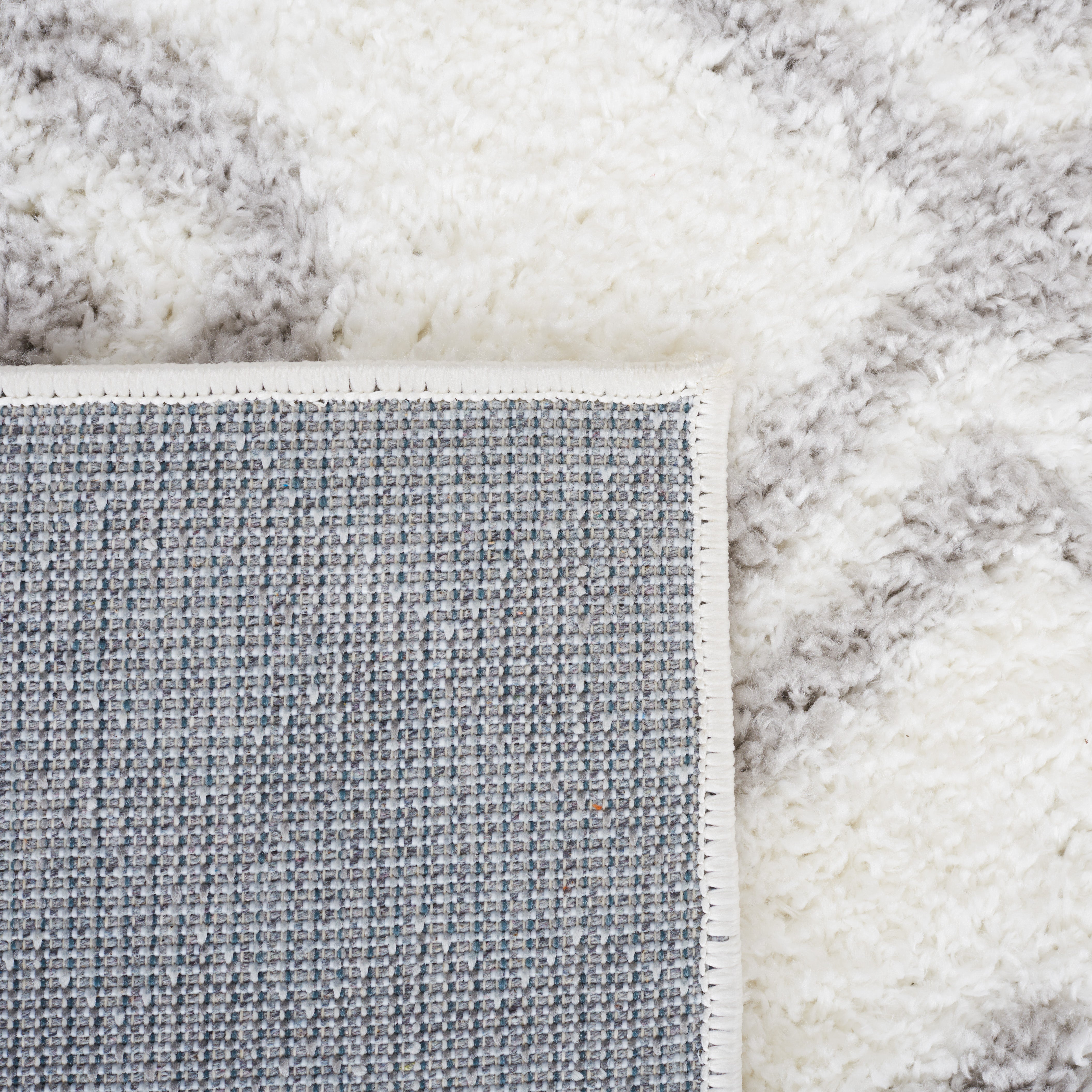 BERBER SHAG 589 – IVORY / GREY