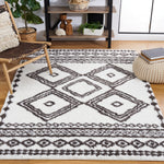 BERBER SHAG 591 – IVORY / DARK GREY