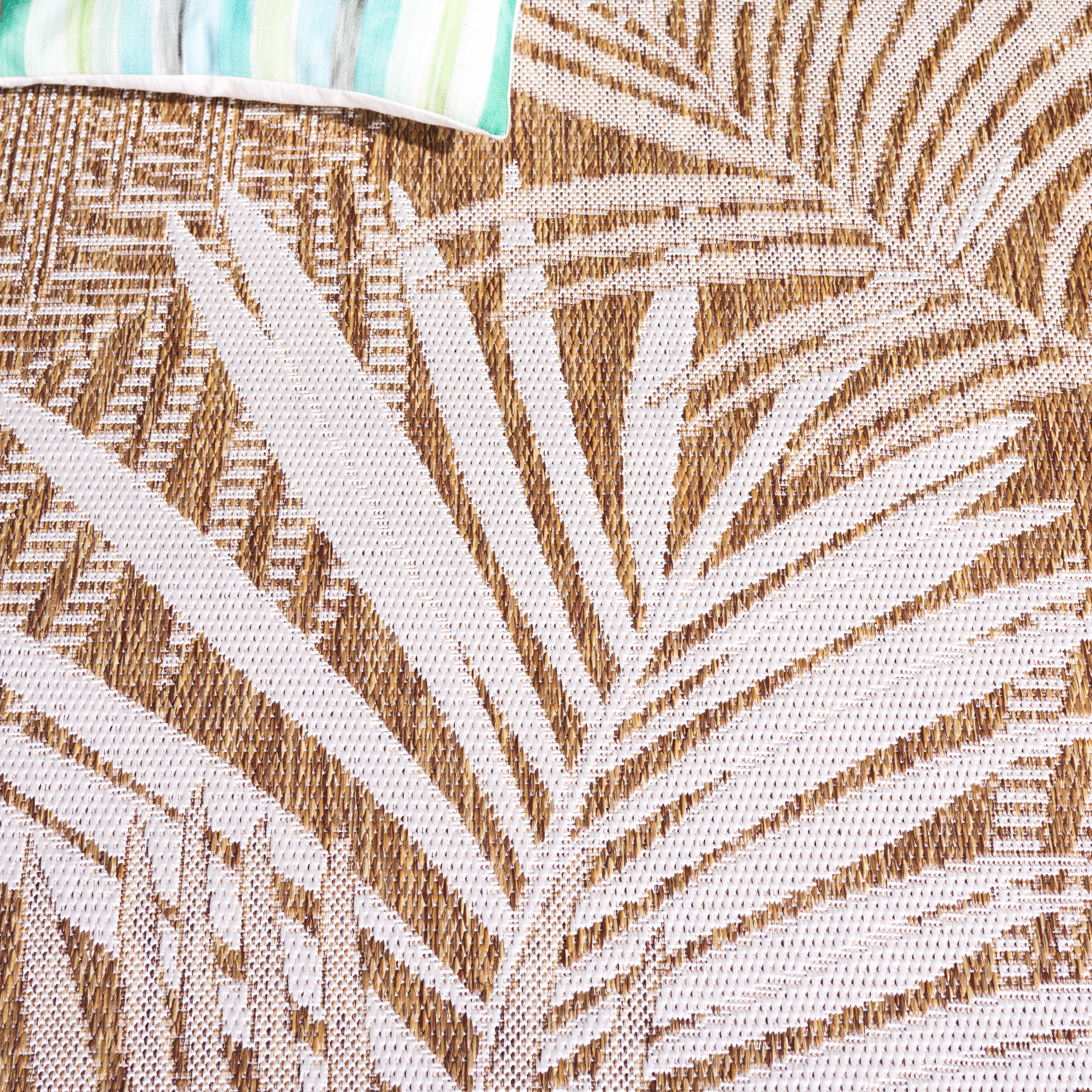 BEACH HOUSE 264 – BROWN / IVORY