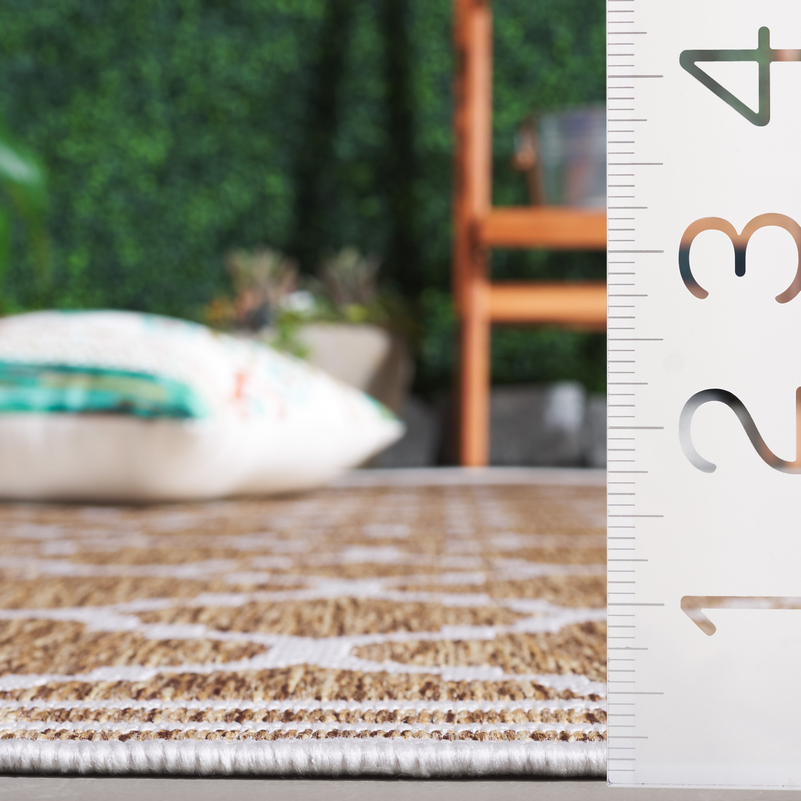 BEACH HOUSE 266 – BROWN / IVORY