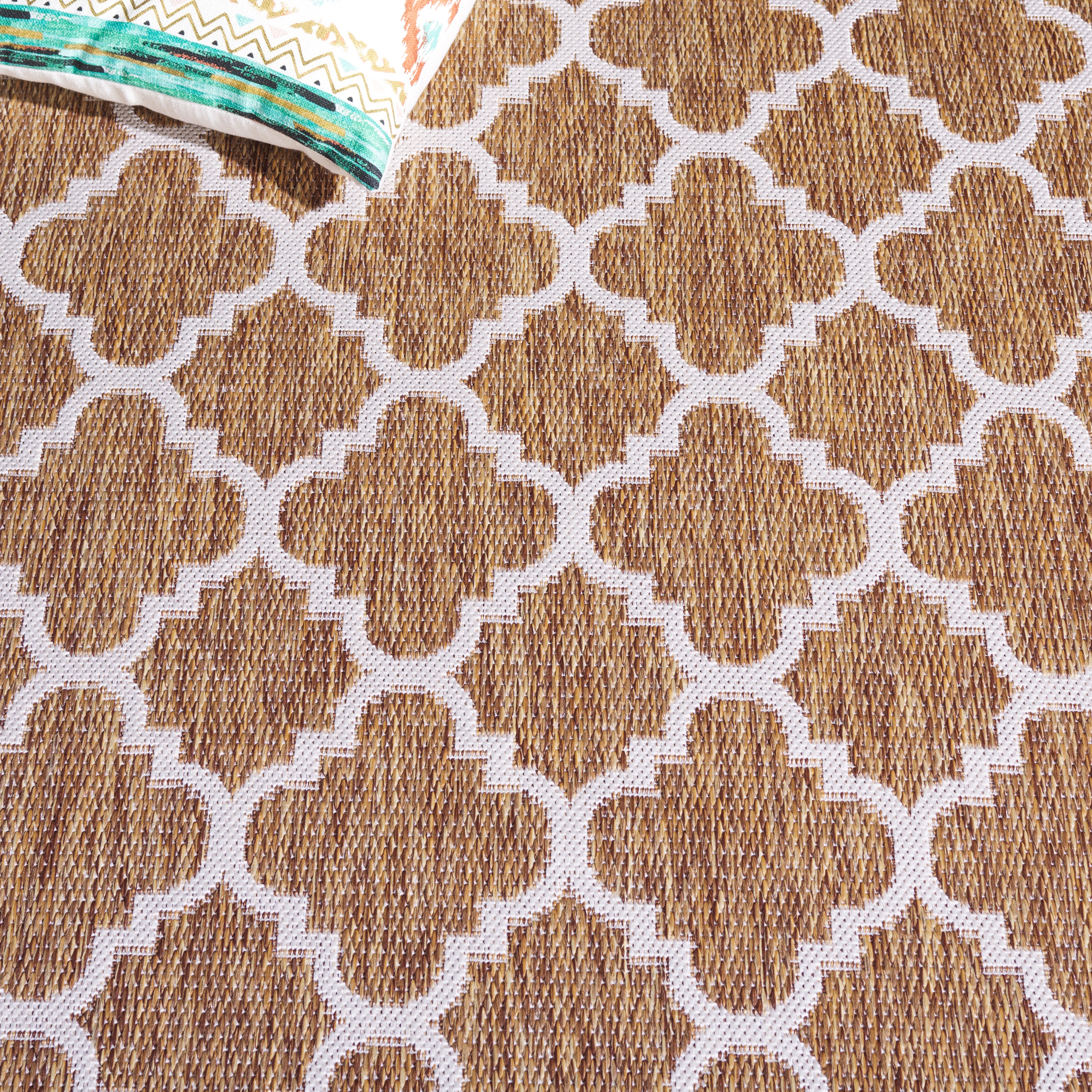 BEACH HOUSE 266 – BROWN / IVORY