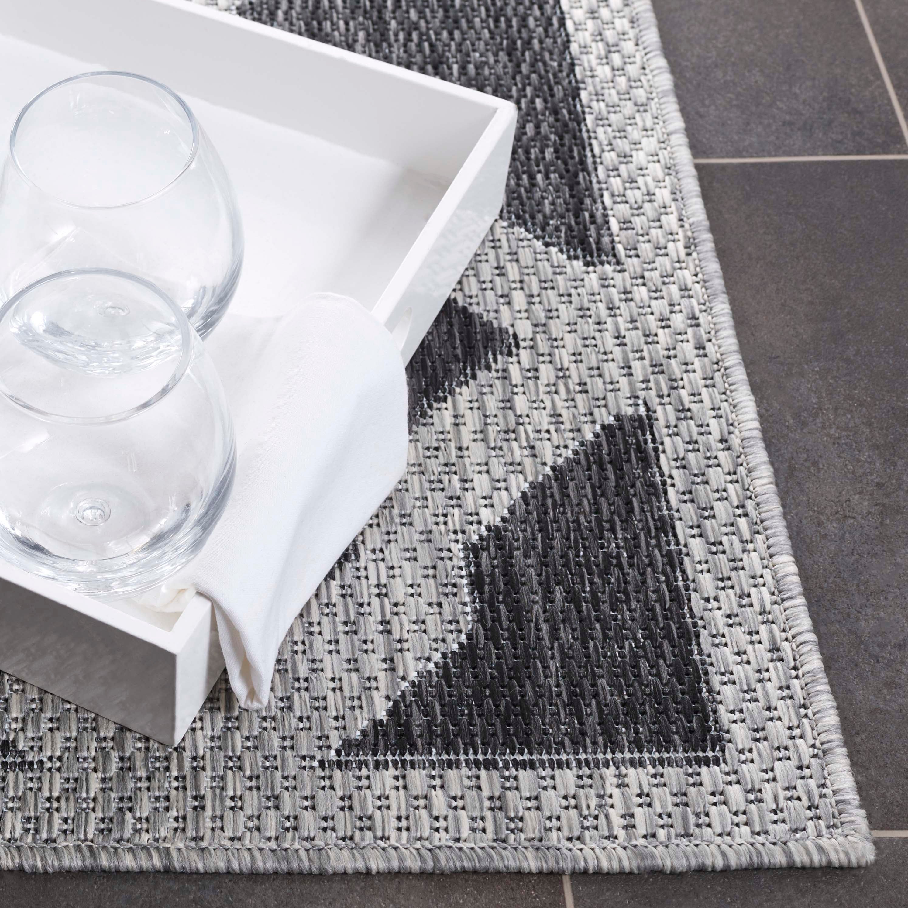 BEACH HOUSE 268 – CHARCOAL / GREY