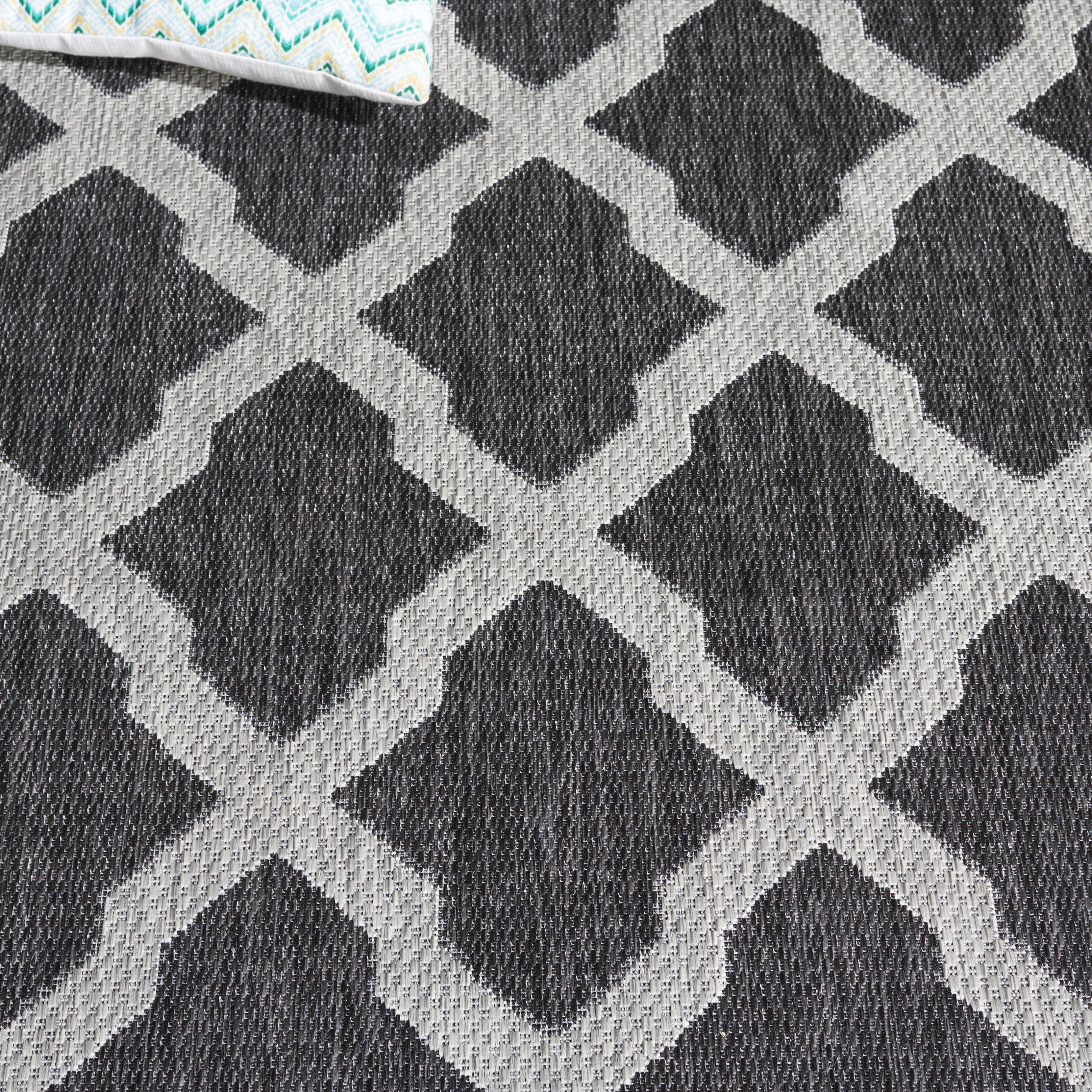 BEACH HOUSE 268 – CHARCOAL / GREY