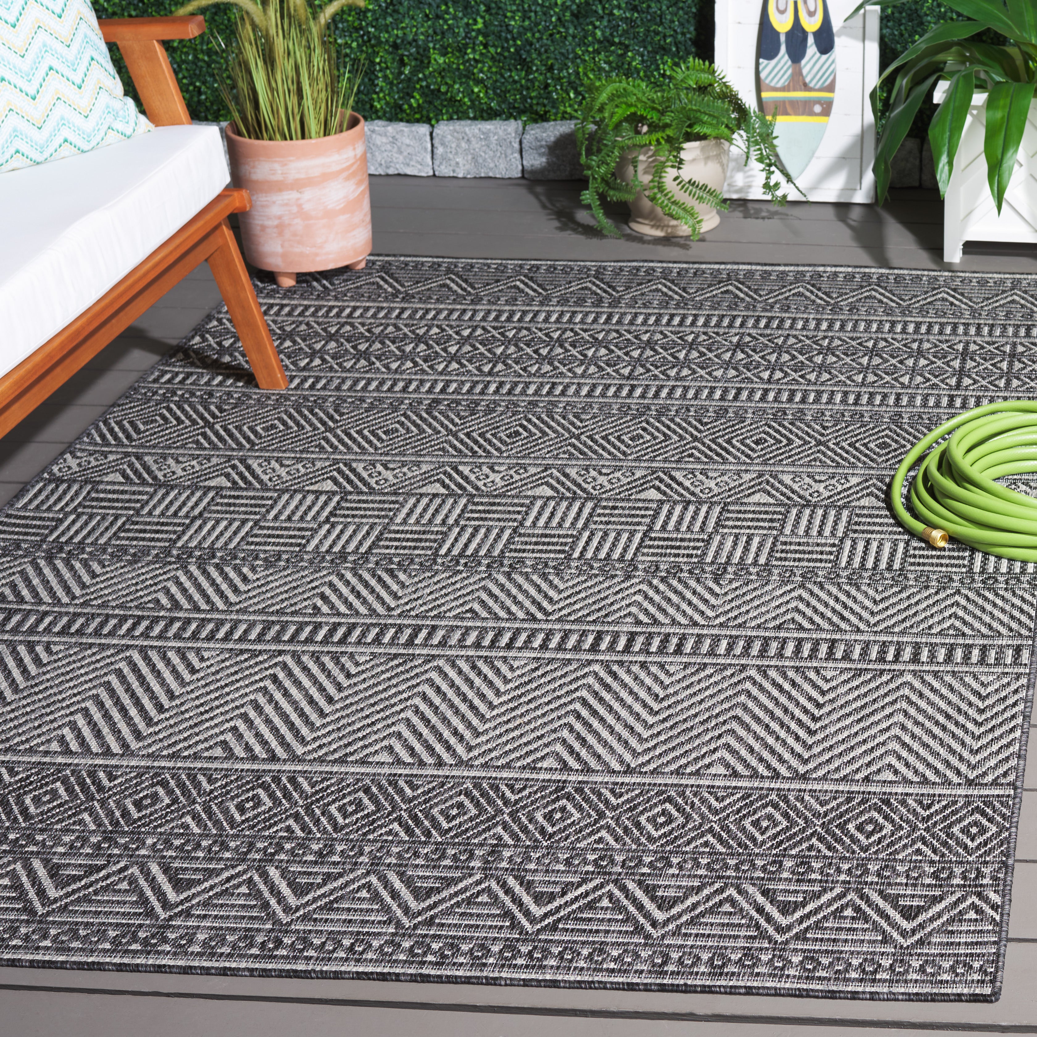 BEACH HOUSE 288 – CHARCOAL / GREY