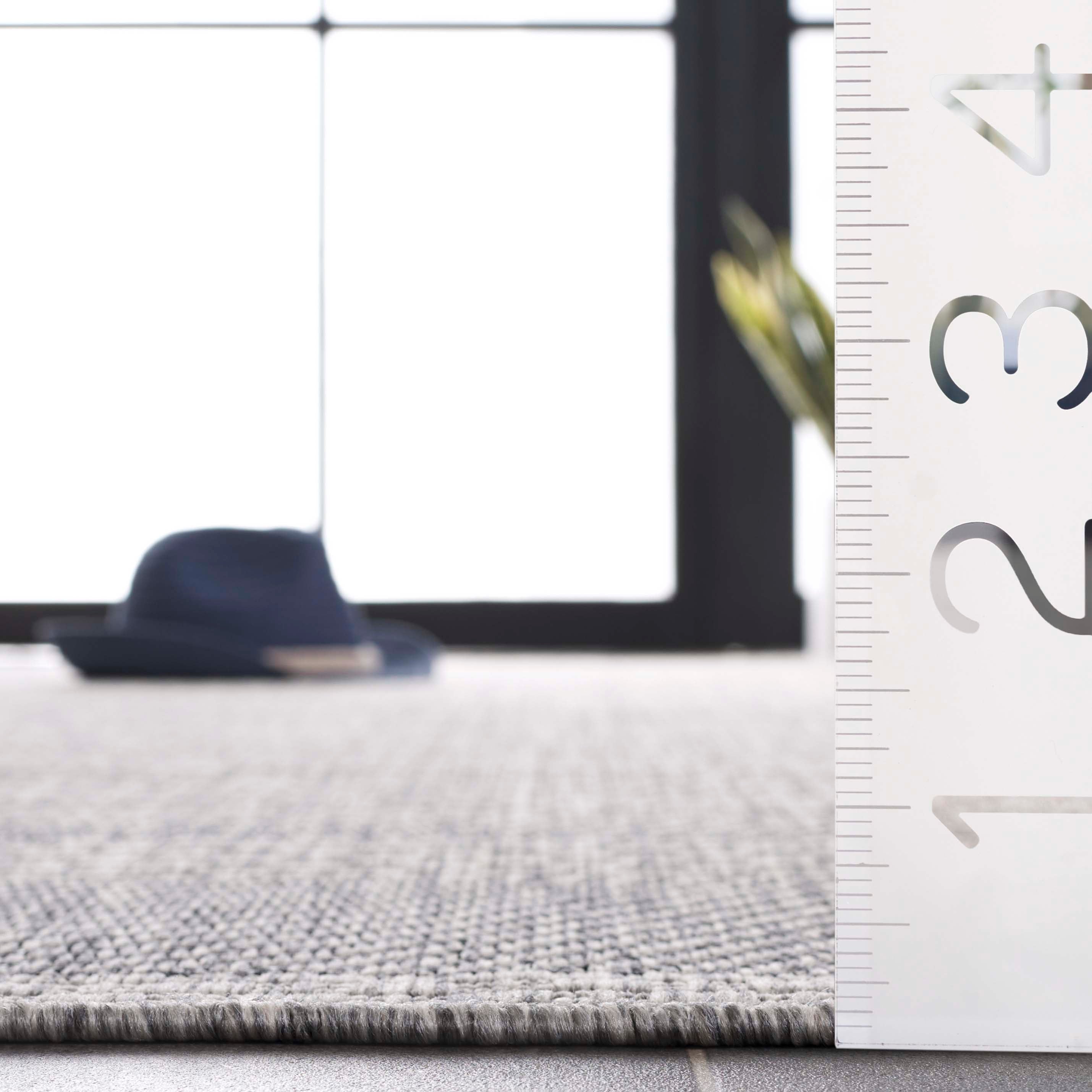 BEACH HOUSE 290 – GREY / CHARCOAL