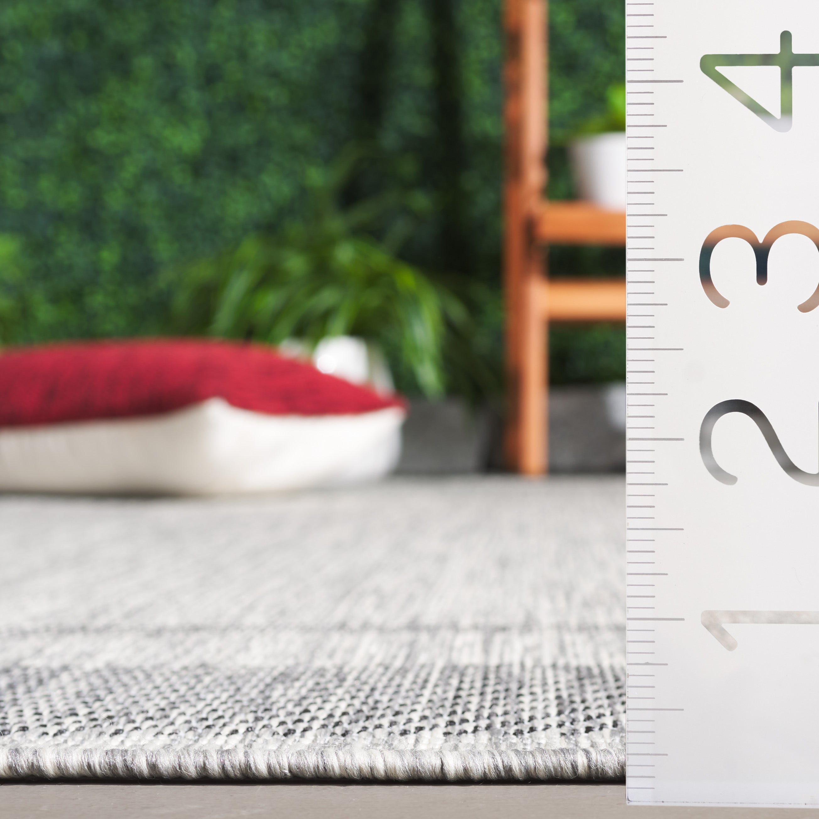 BEACH HOUSE 290 – GREY / CHARCOAL