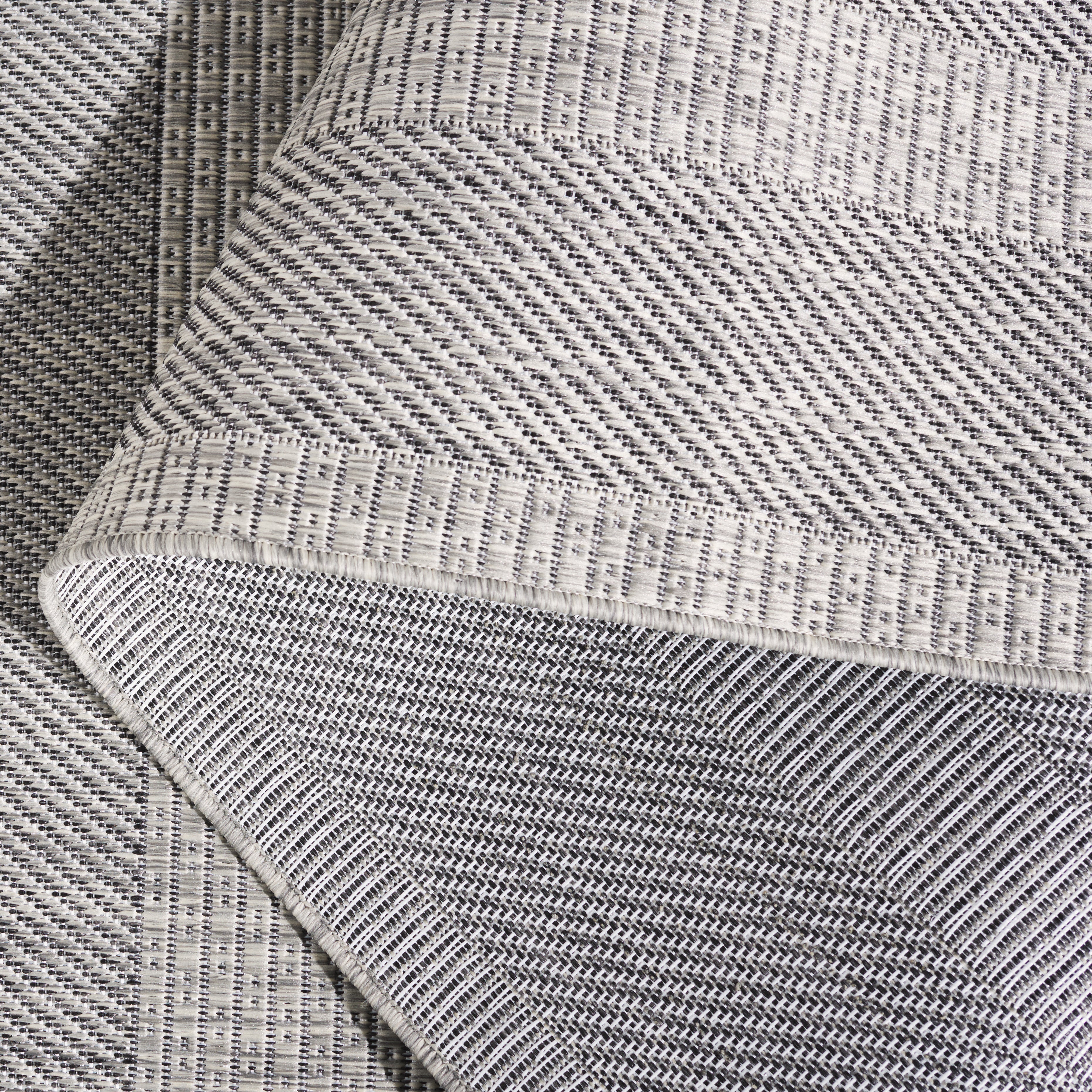 BEACH HOUSE 290 – GREY / CHARCOAL
