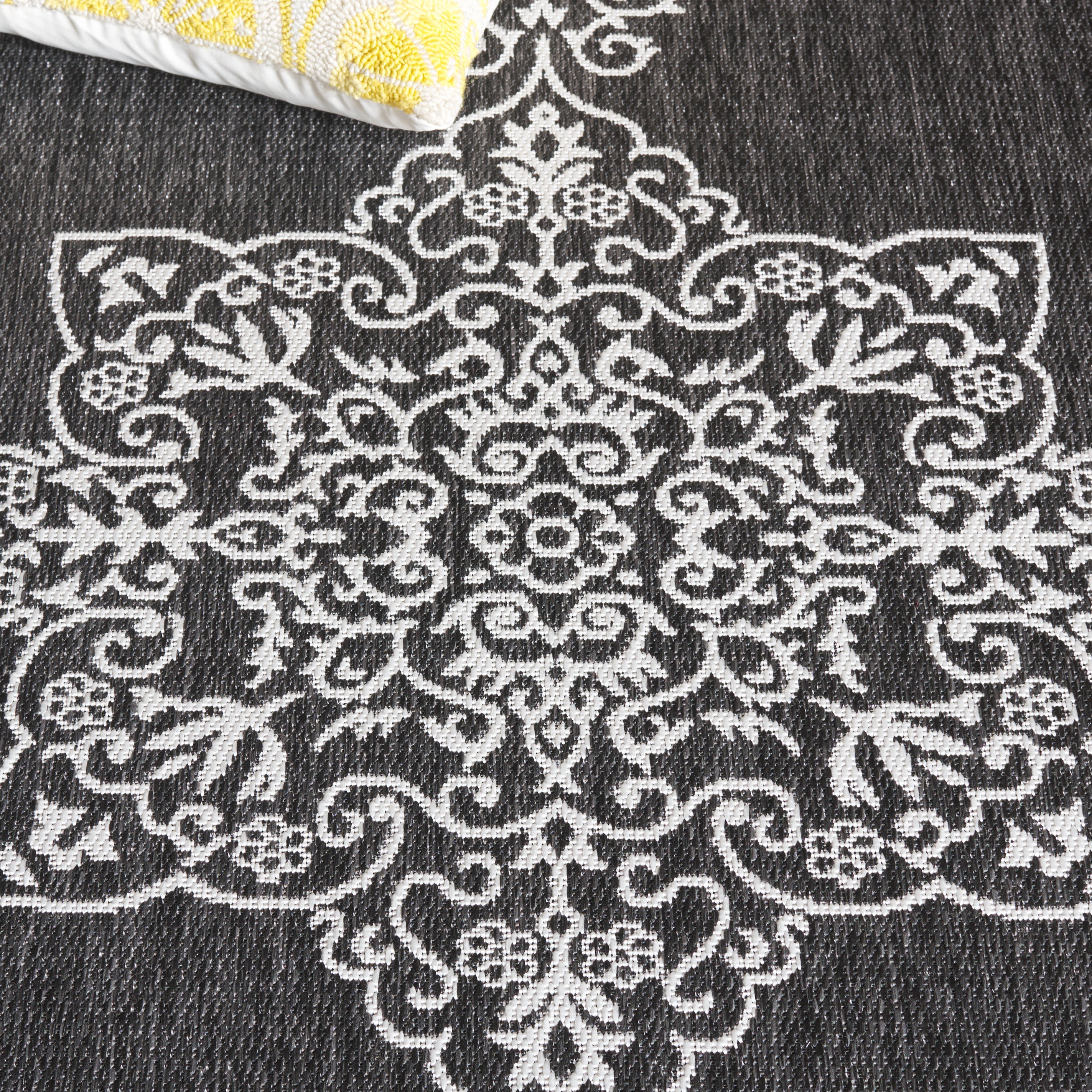 BEACH HOUSE 292 – CHARCOAL / IVORY