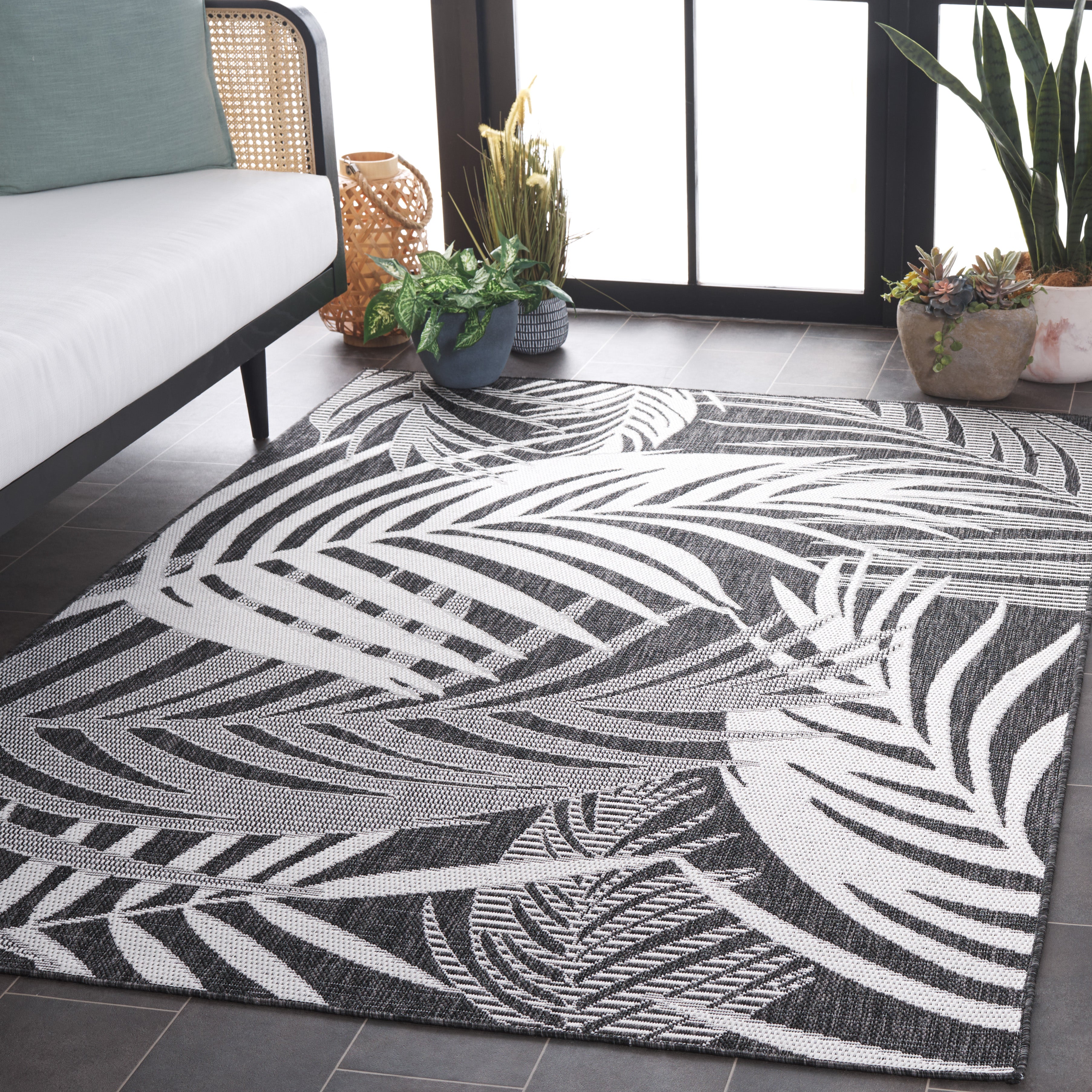 BEACH HOUSE 294 – CHARCOAL / IVORY
