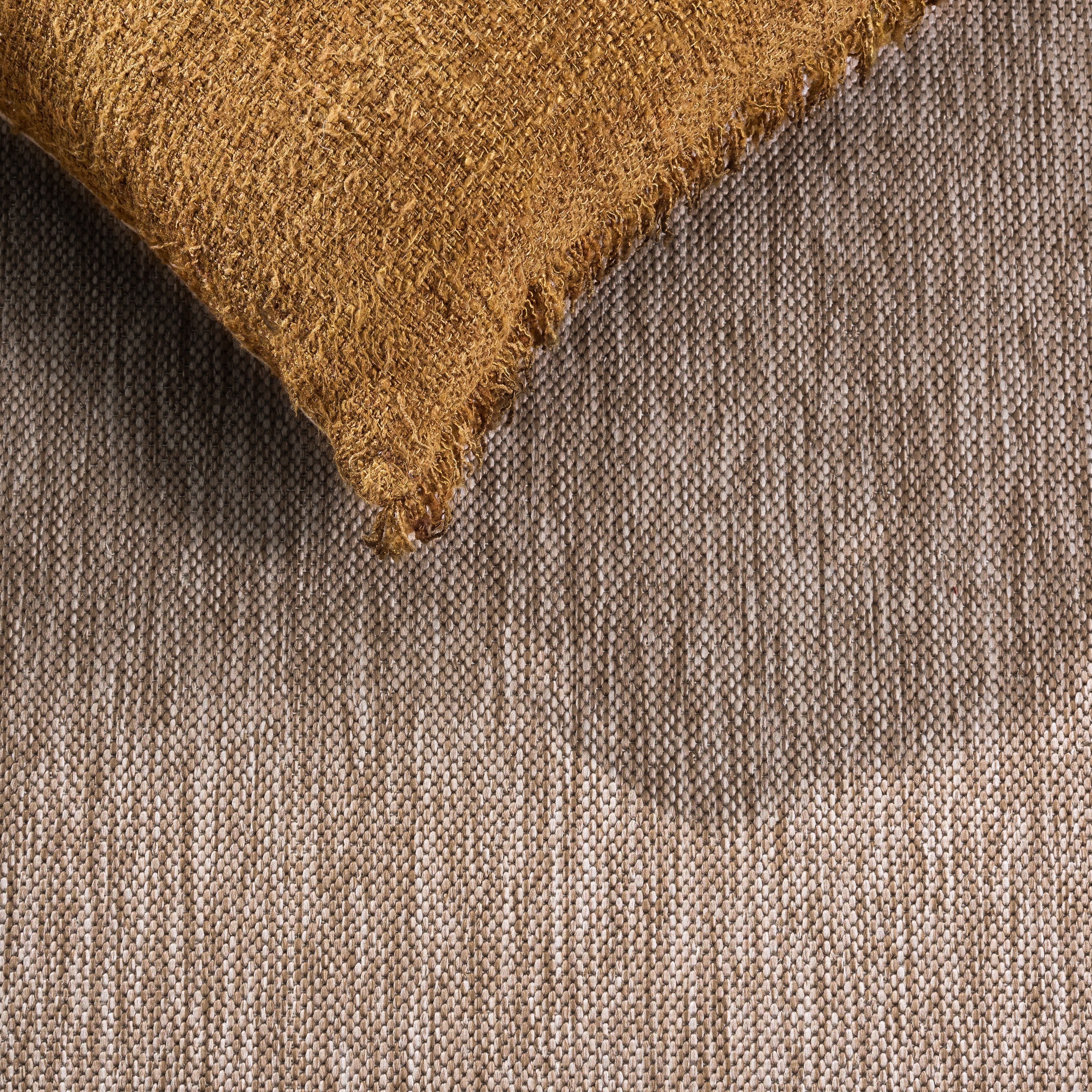 BEACH HOUSE 302 – BEIGE / LIGHT BEIGE