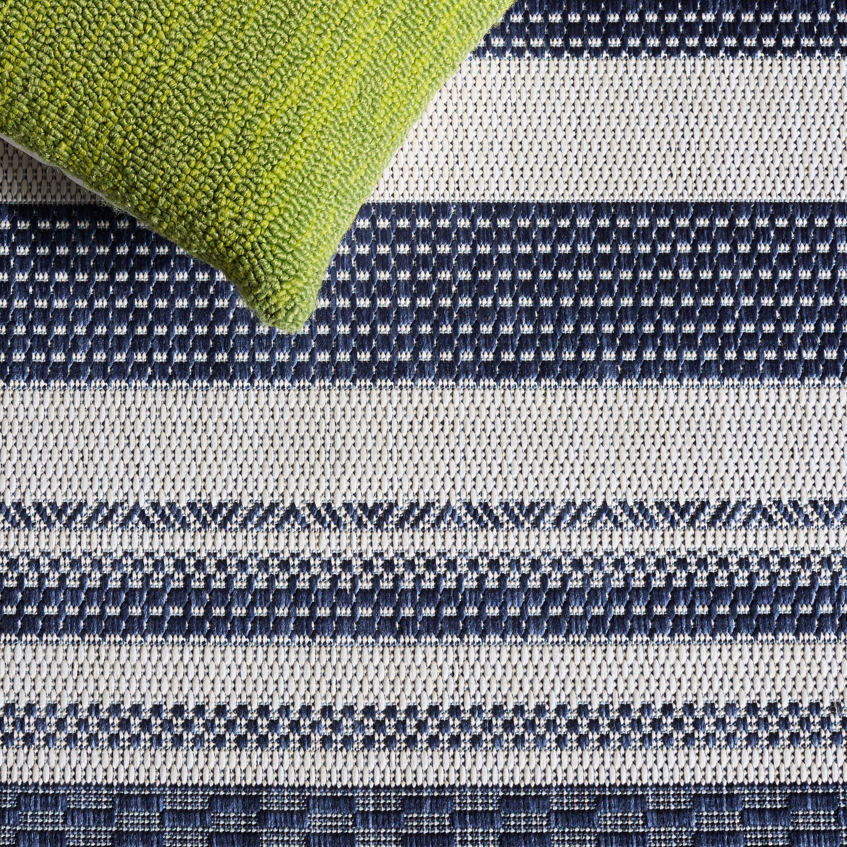 BEACH HOUSE 410 – NAVY / IVORY