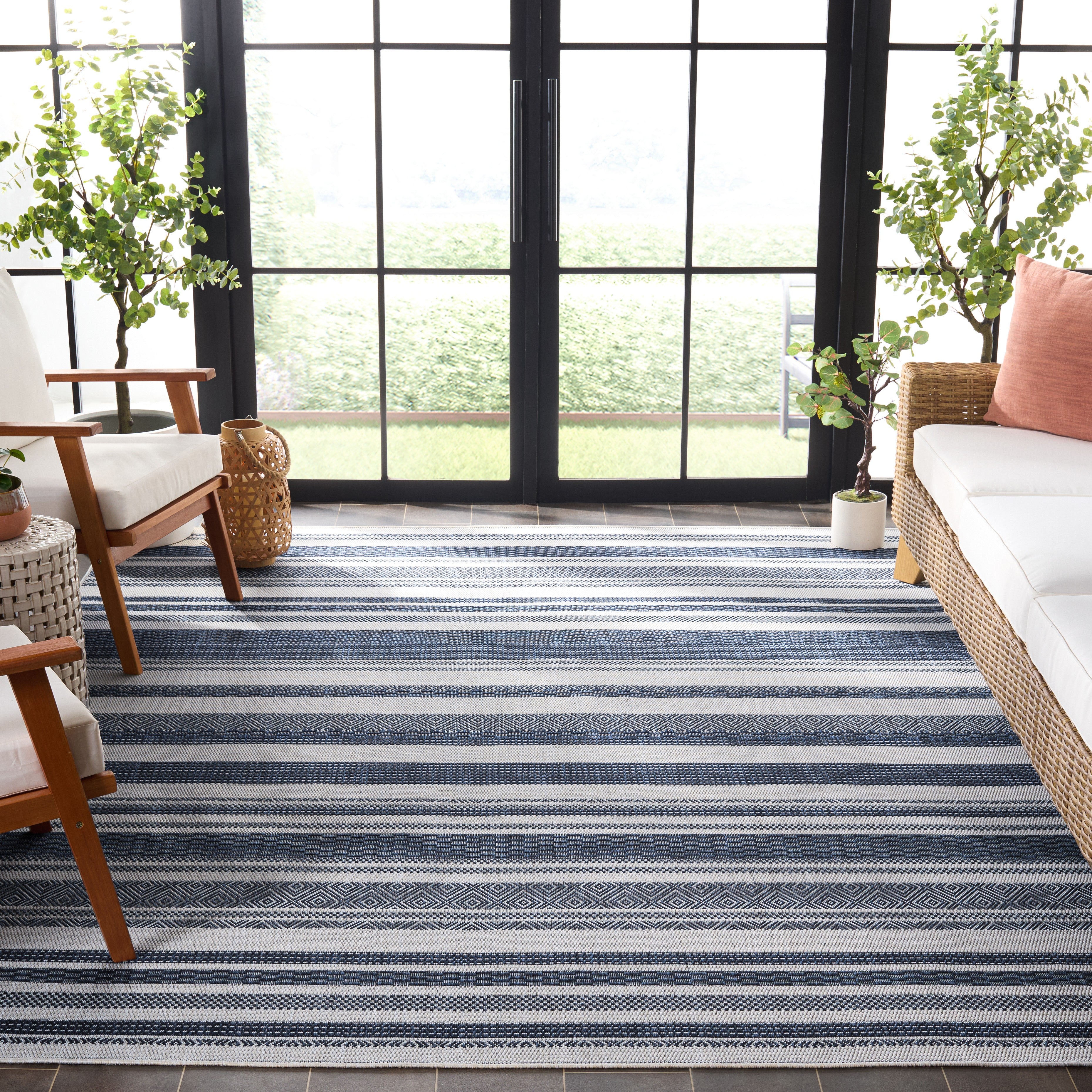 BEACH HOUSE 410 – NAVY / IVORY