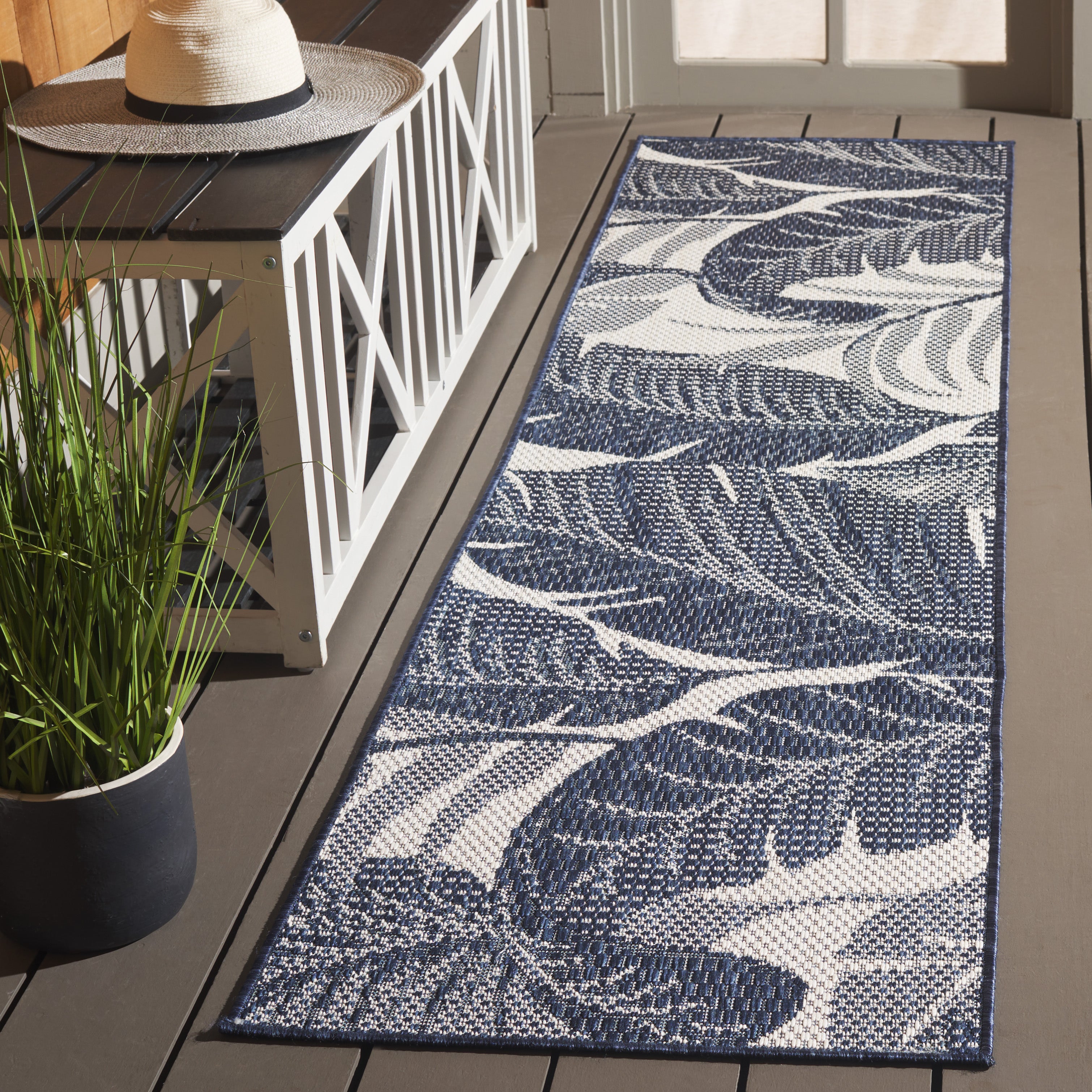 BEACH HOUSE 422 – NAVY / IVORY