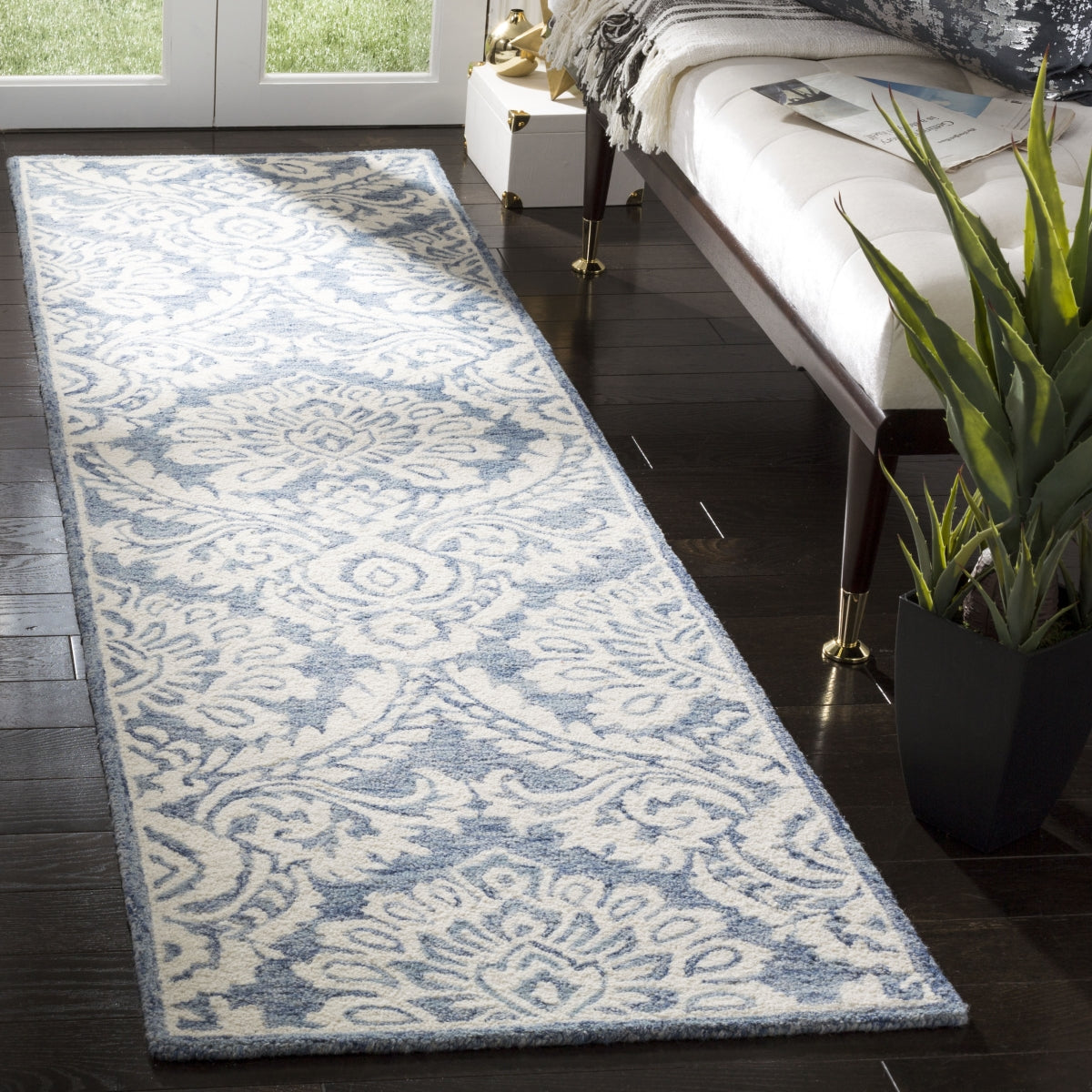 BLUE / IVORY
