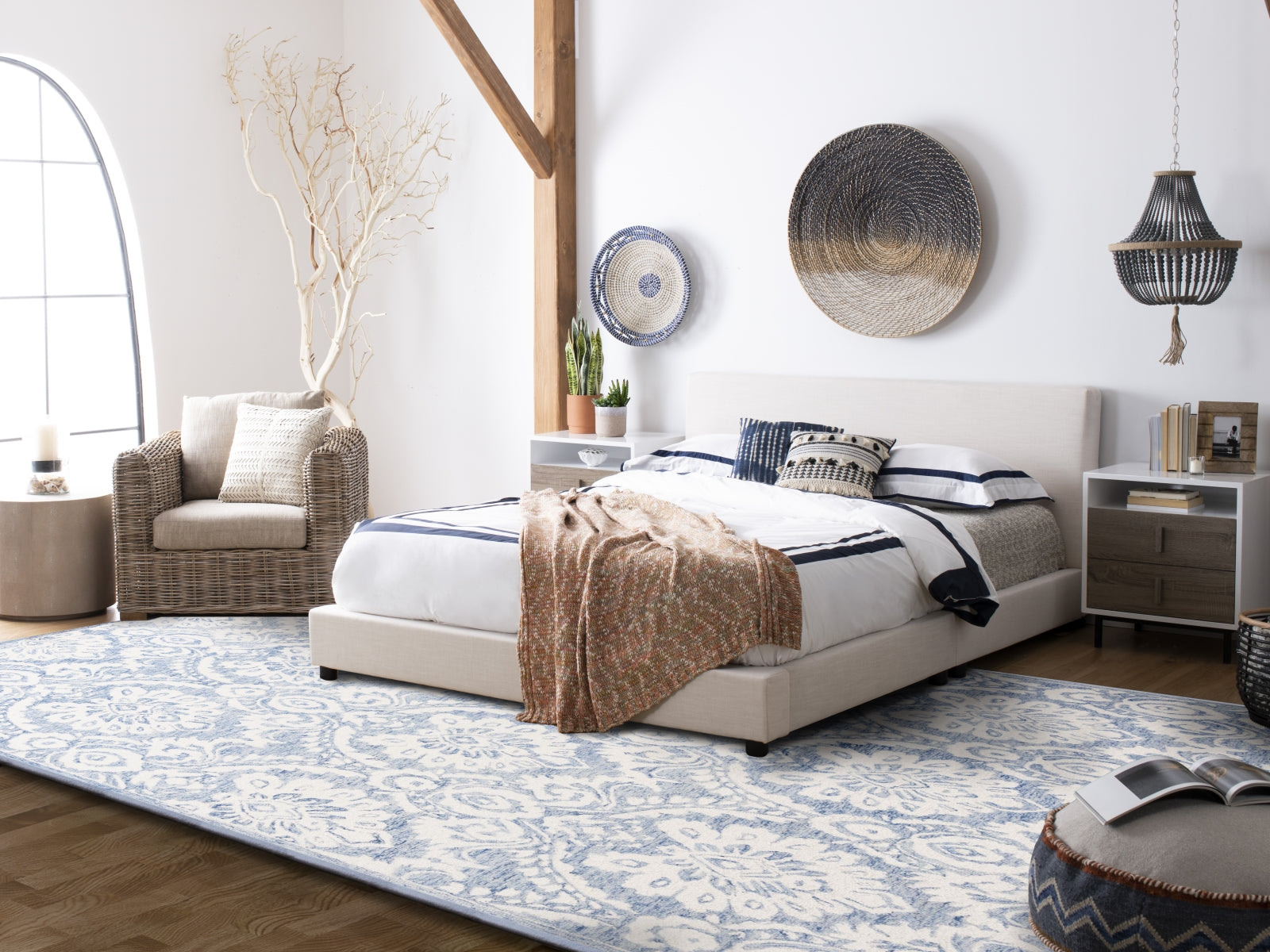 BLUE / IVORY