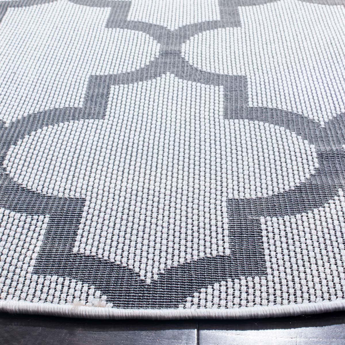 Safavieh Bermuda 804 Rug, BMU804 - Ivory / Grey