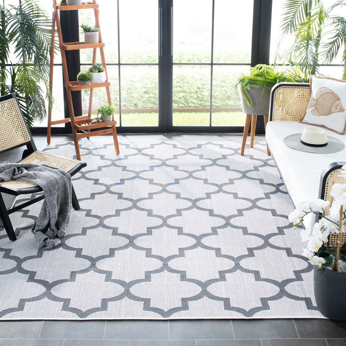 Safavieh Bermuda 804 Rug, BMU804 - Ivory / Grey