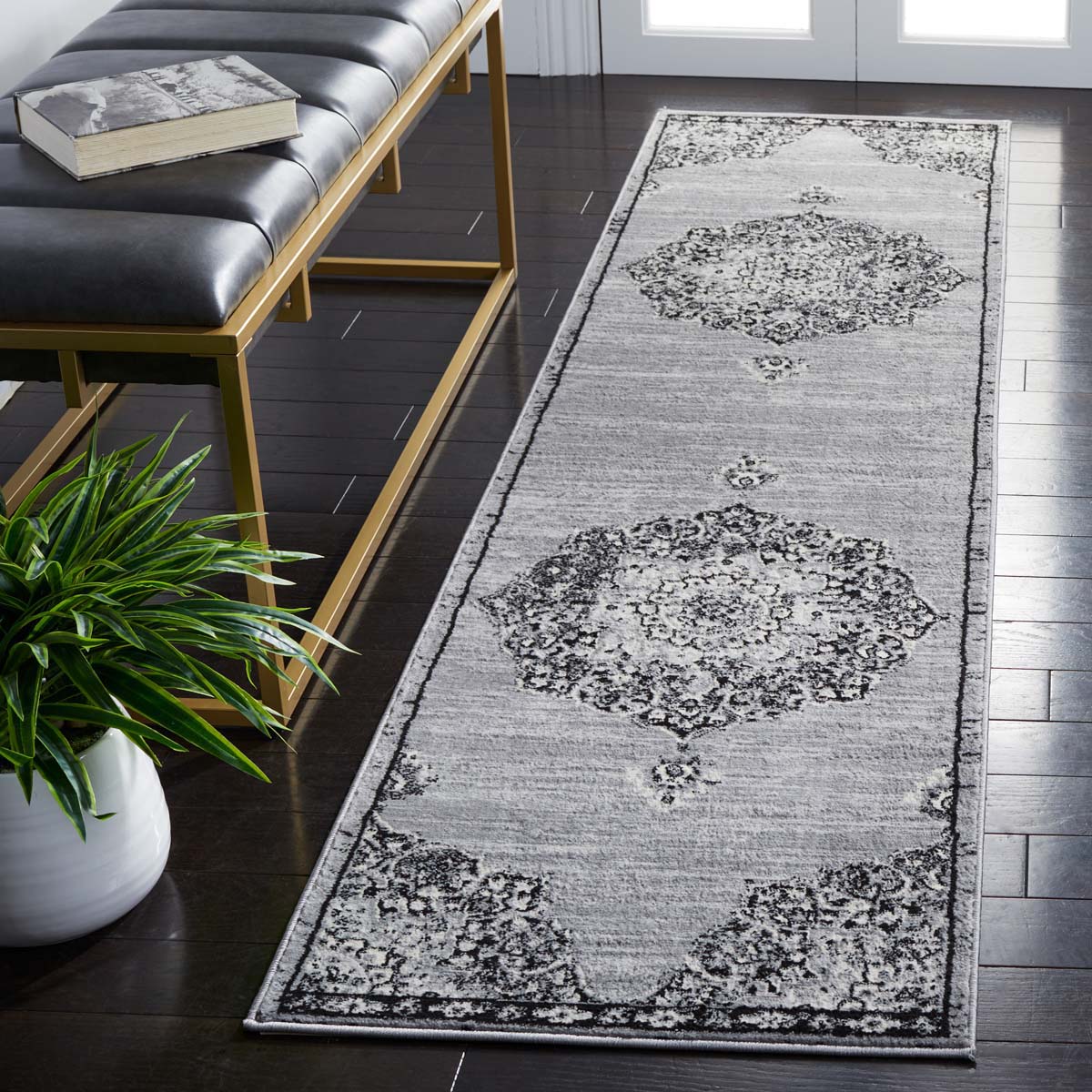 Safavieh Brentwood 802 Rug, Grey, BNT802 - Grey / Black