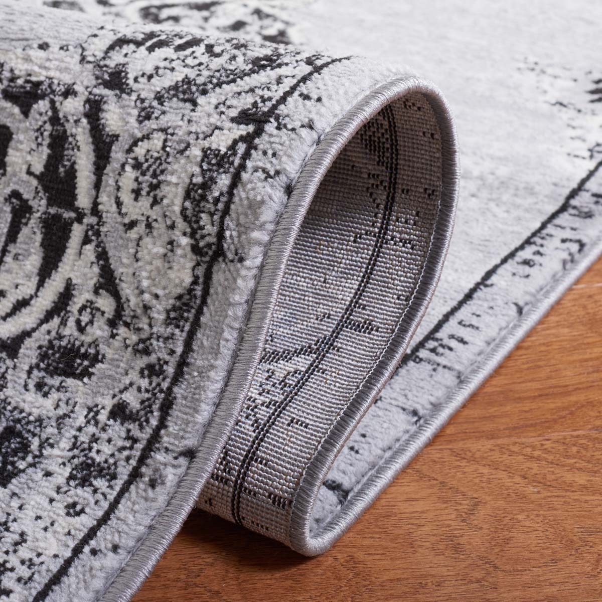 Safavieh Brentwood 802 Rug, Grey, BNT802 - Grey / Black