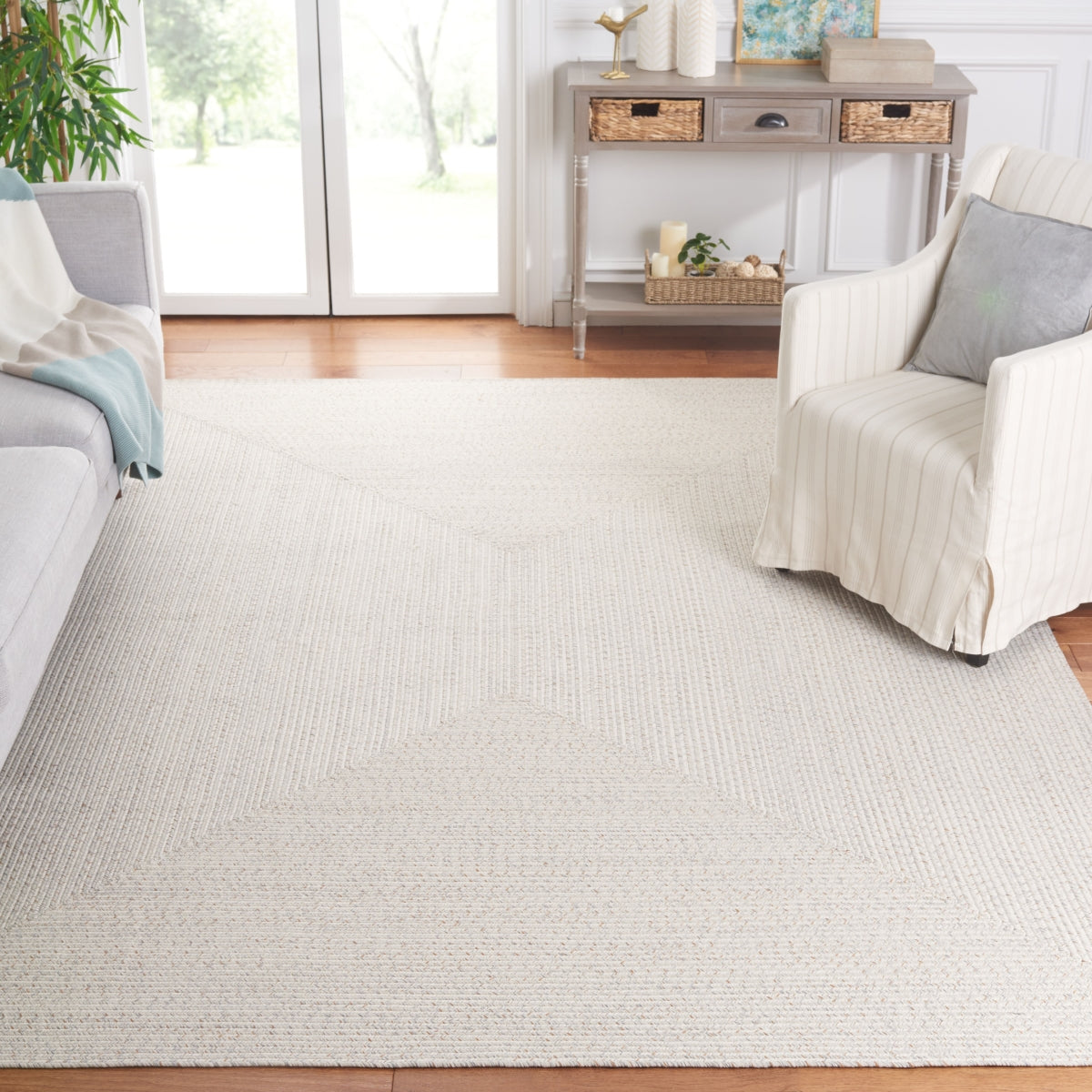 IVORY / LIGHT GREY