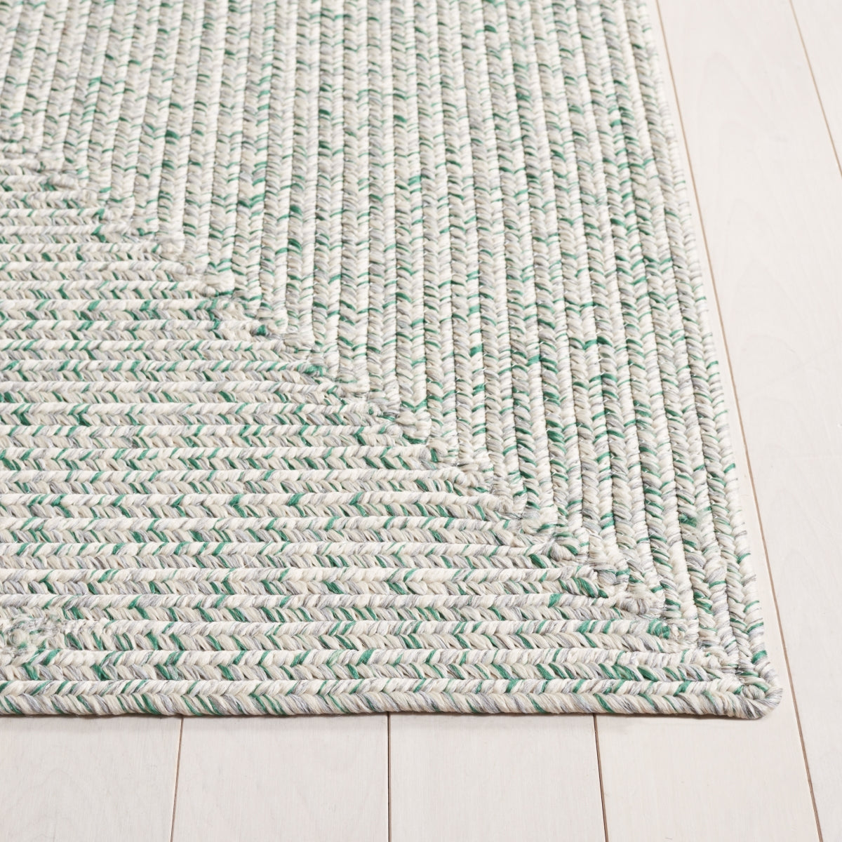 IVORY / GREEN