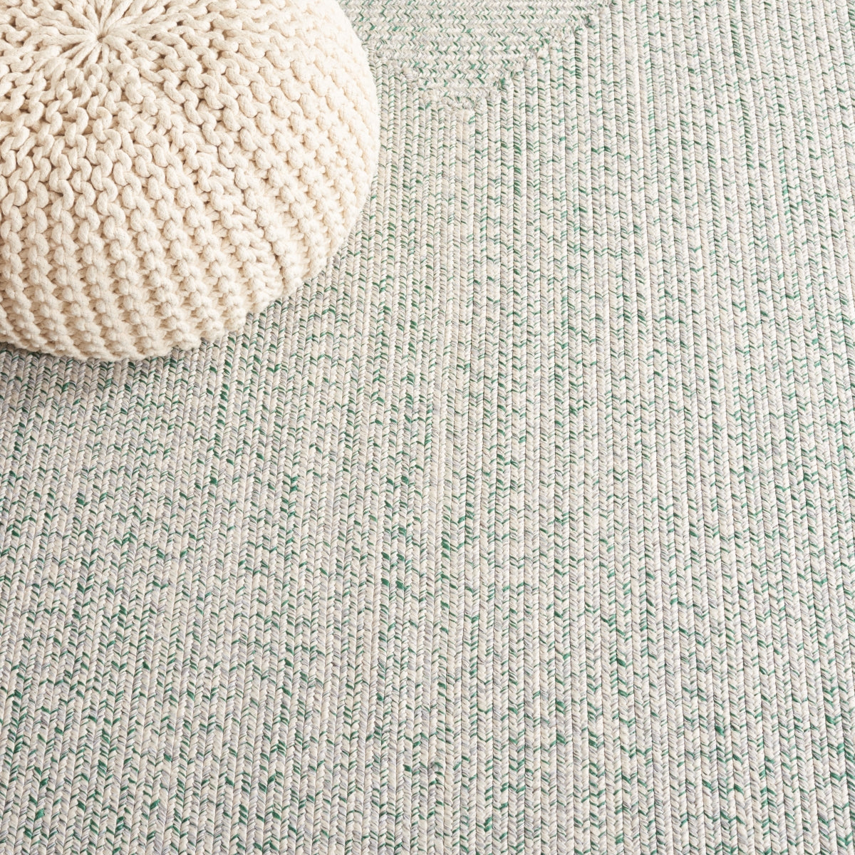 IVORY / GREEN