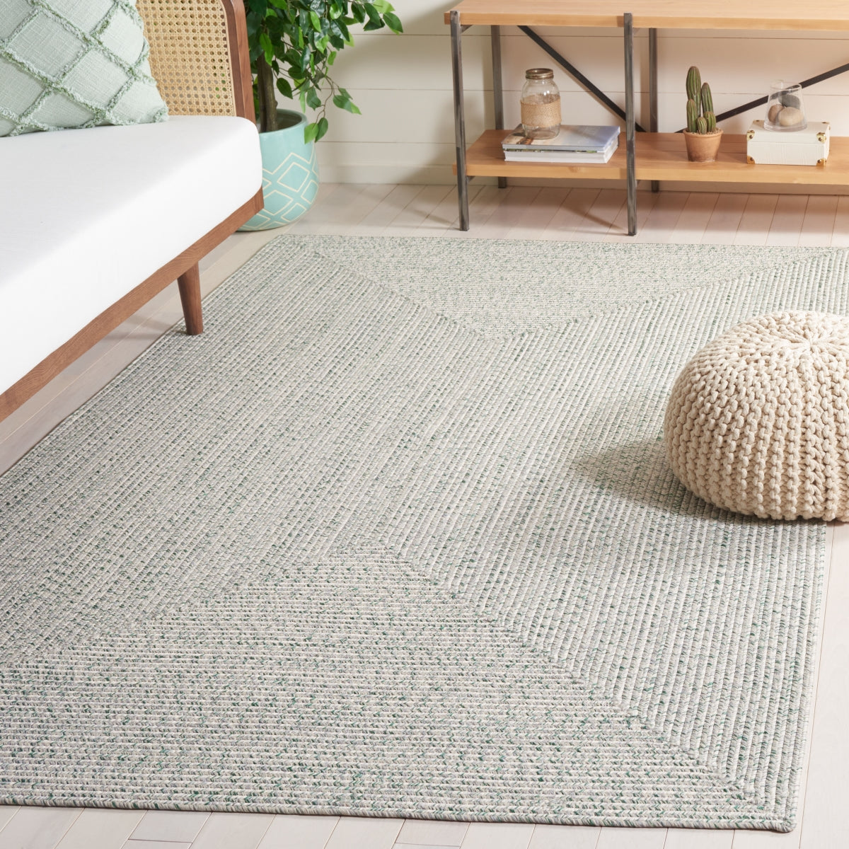 IVORY / GREEN