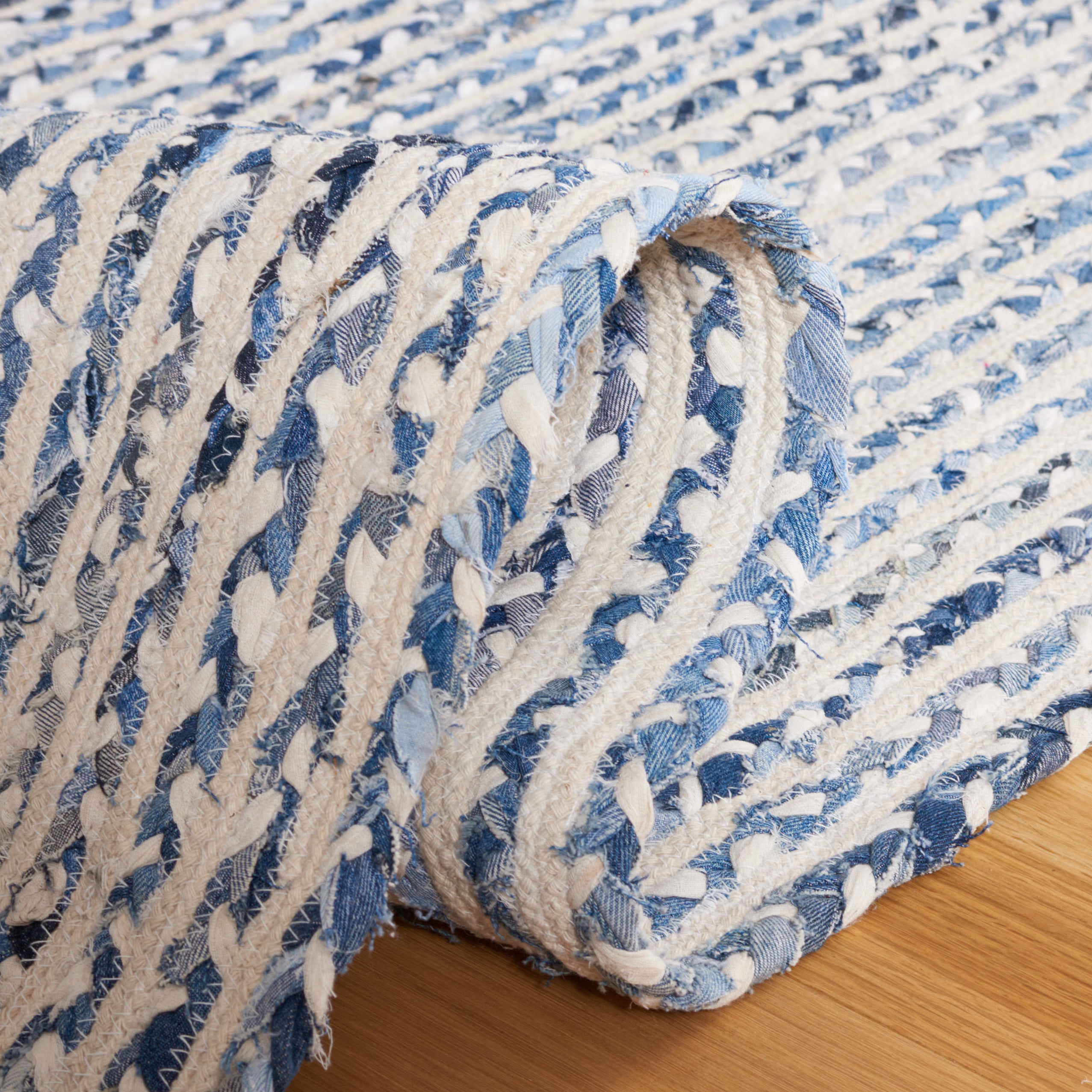 BRAIDED 260 – BLUE / IVORY
