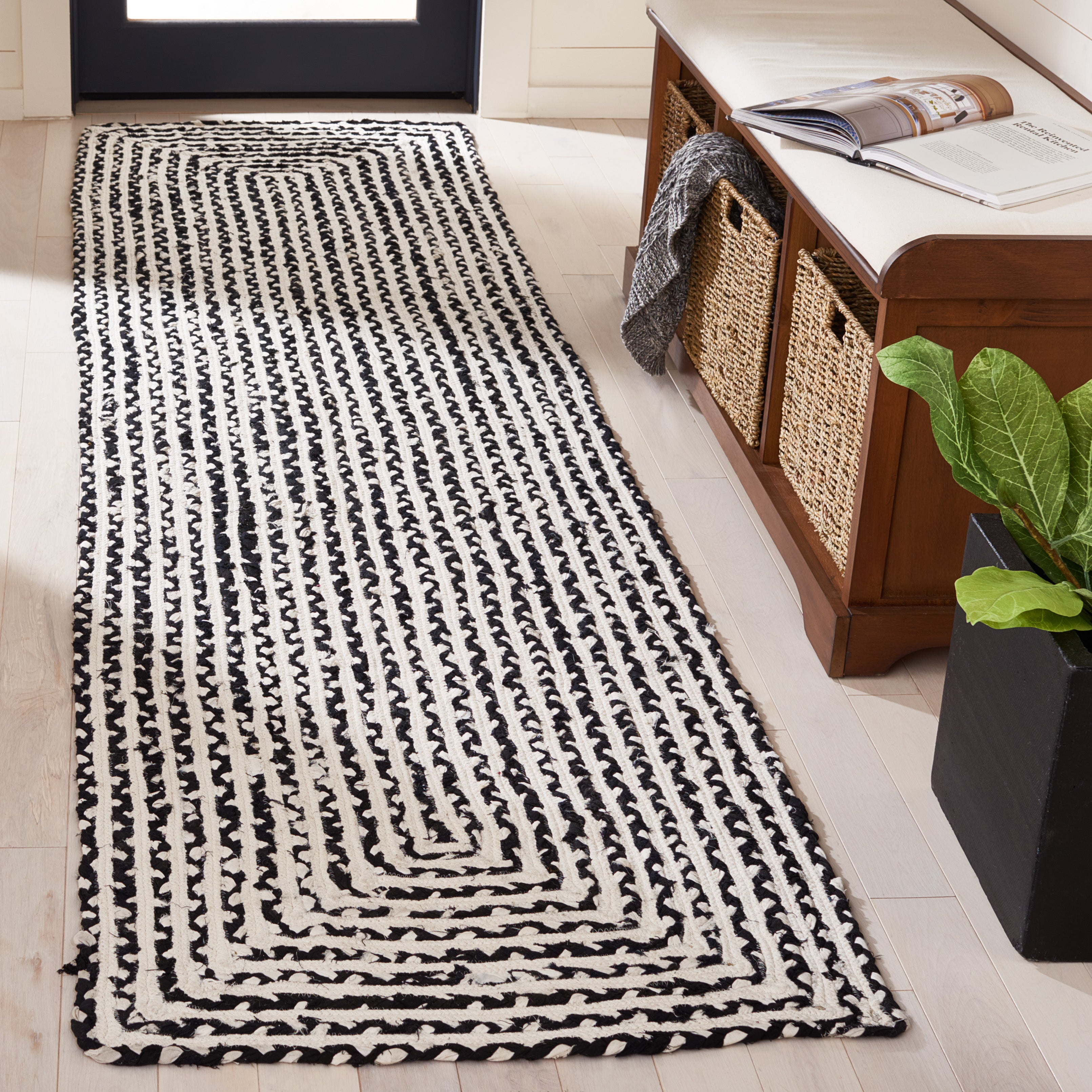BRAIDED 260 – BLACK / IVORY