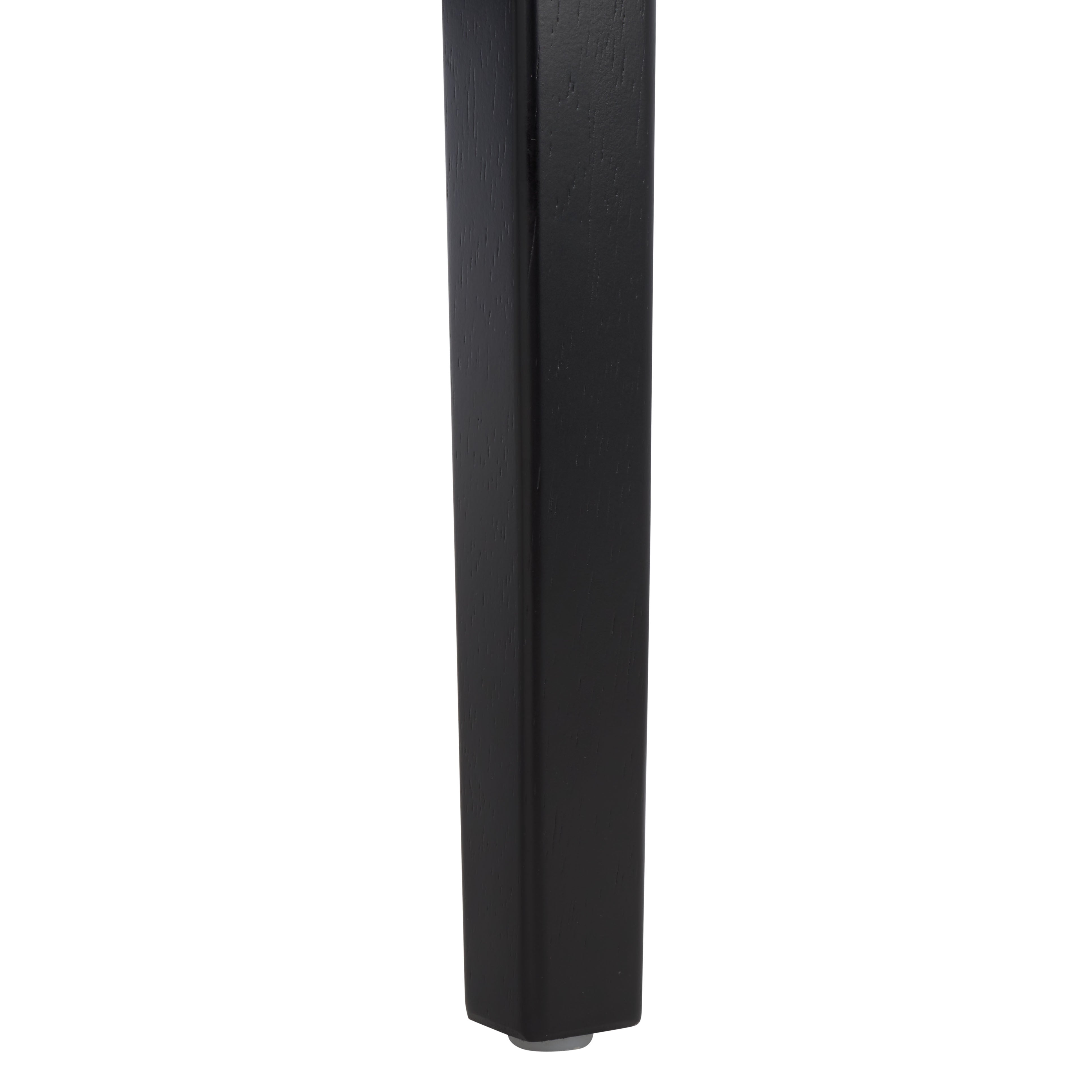 BLACK / BLACK