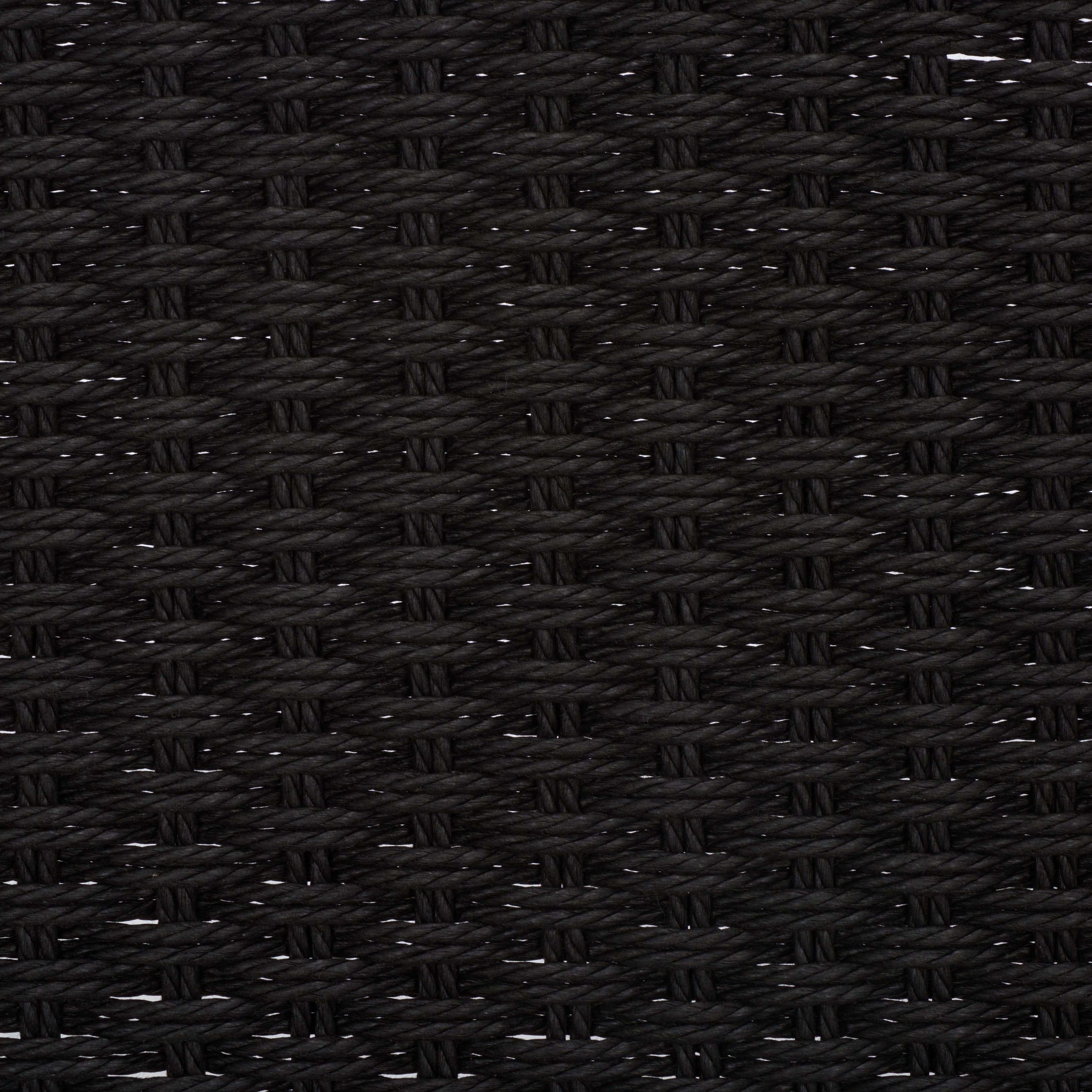 BLACK / BLACK