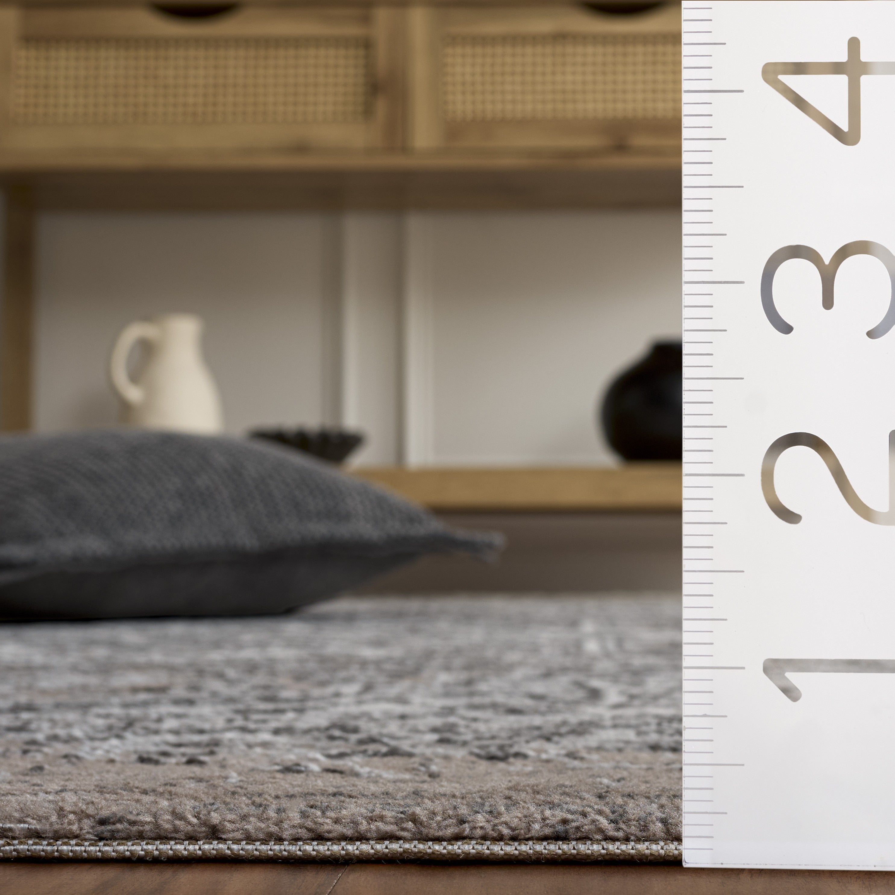 CHAMBER 202 – DARK BEIGE / BEIGE