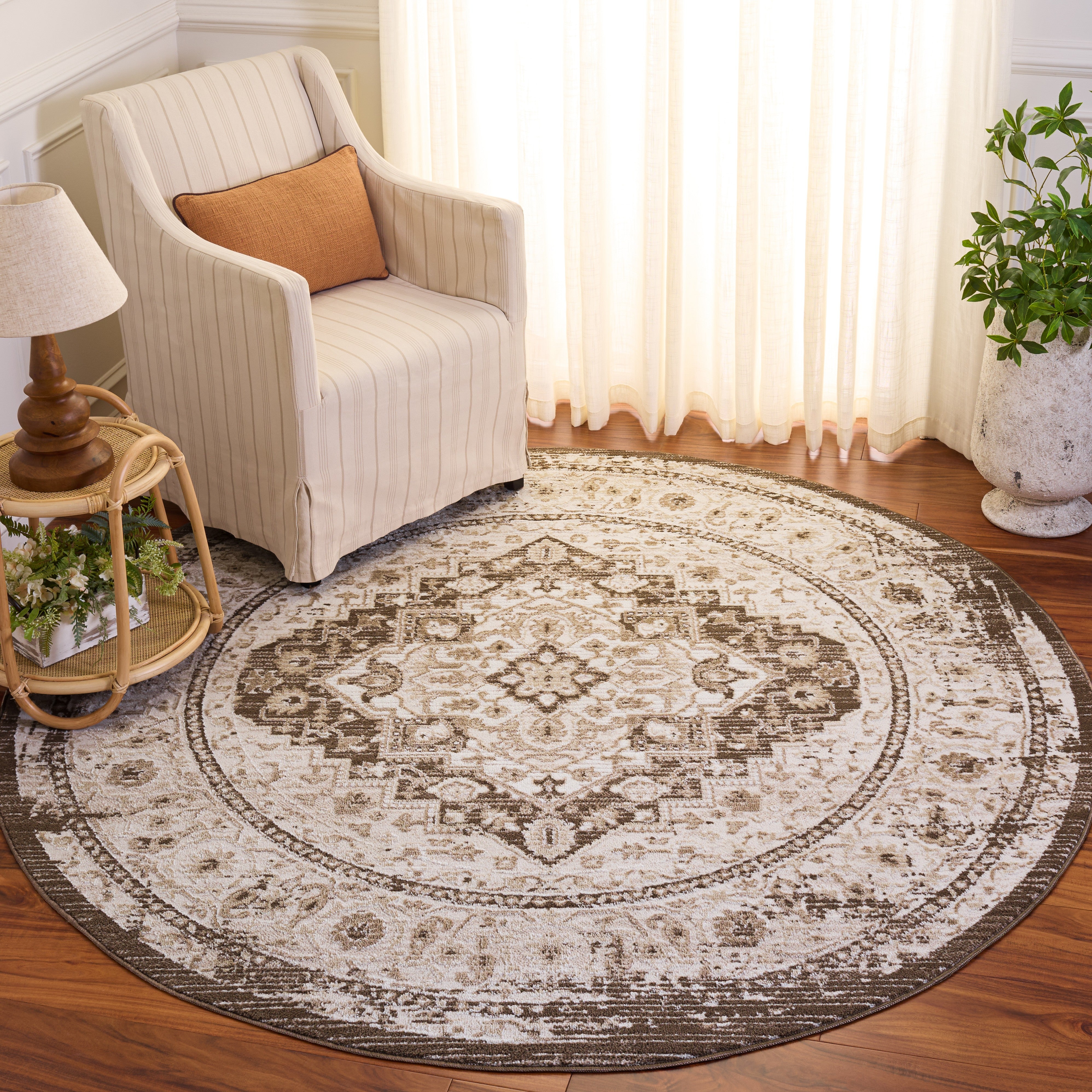 CHAMBER 202 – BROWN / IVORY