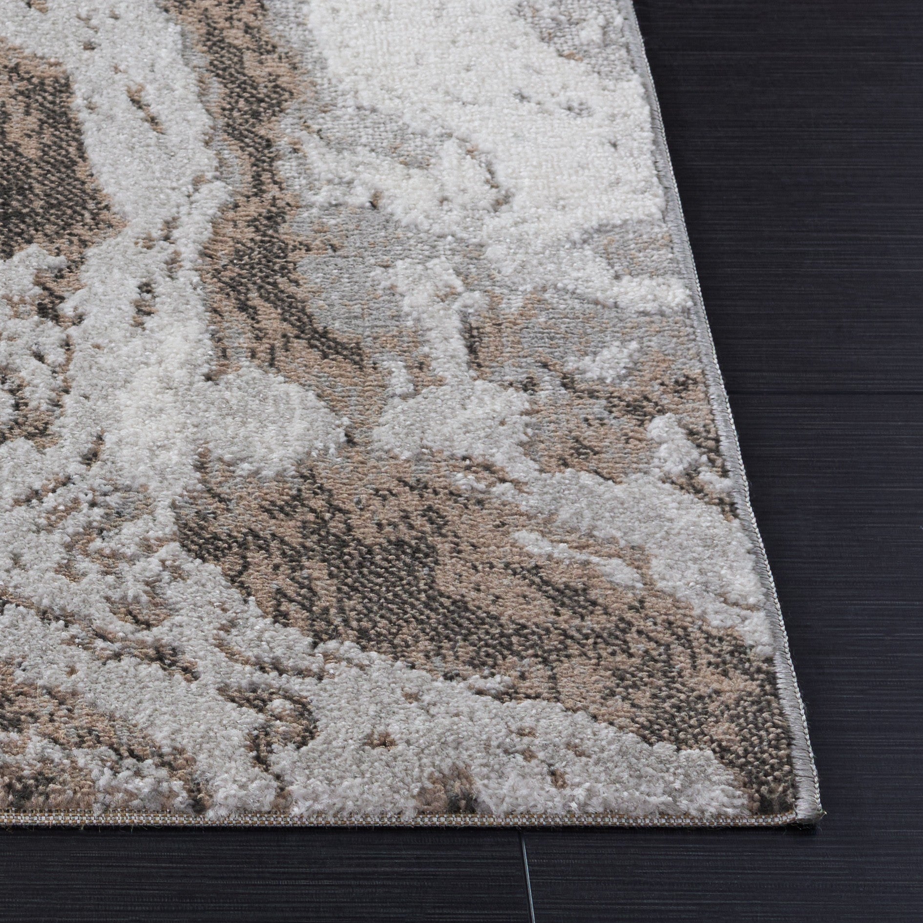 CHAMBER 204 – GREY / IVORY