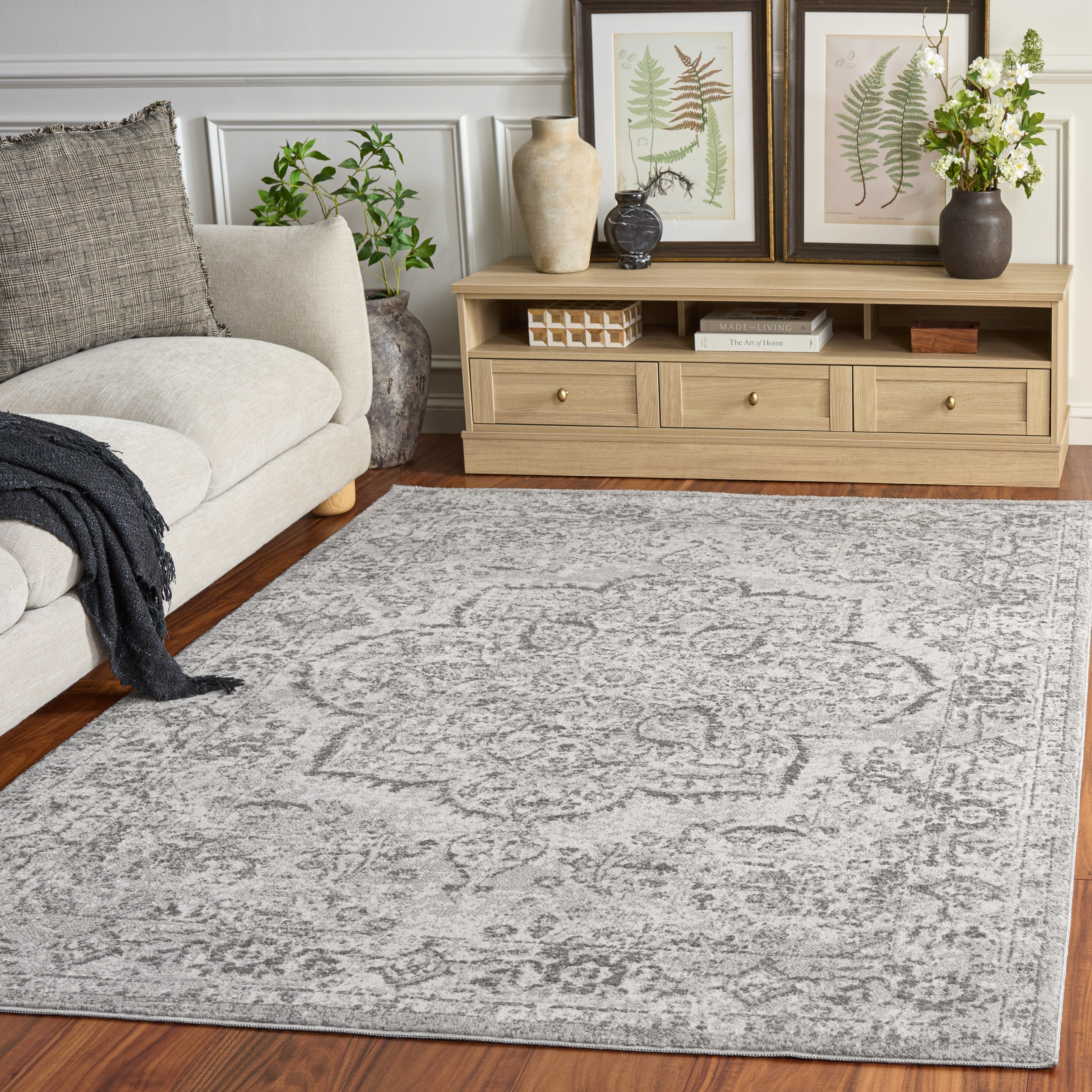 CHAMBER 214 – LIGHT GREY / IVORY